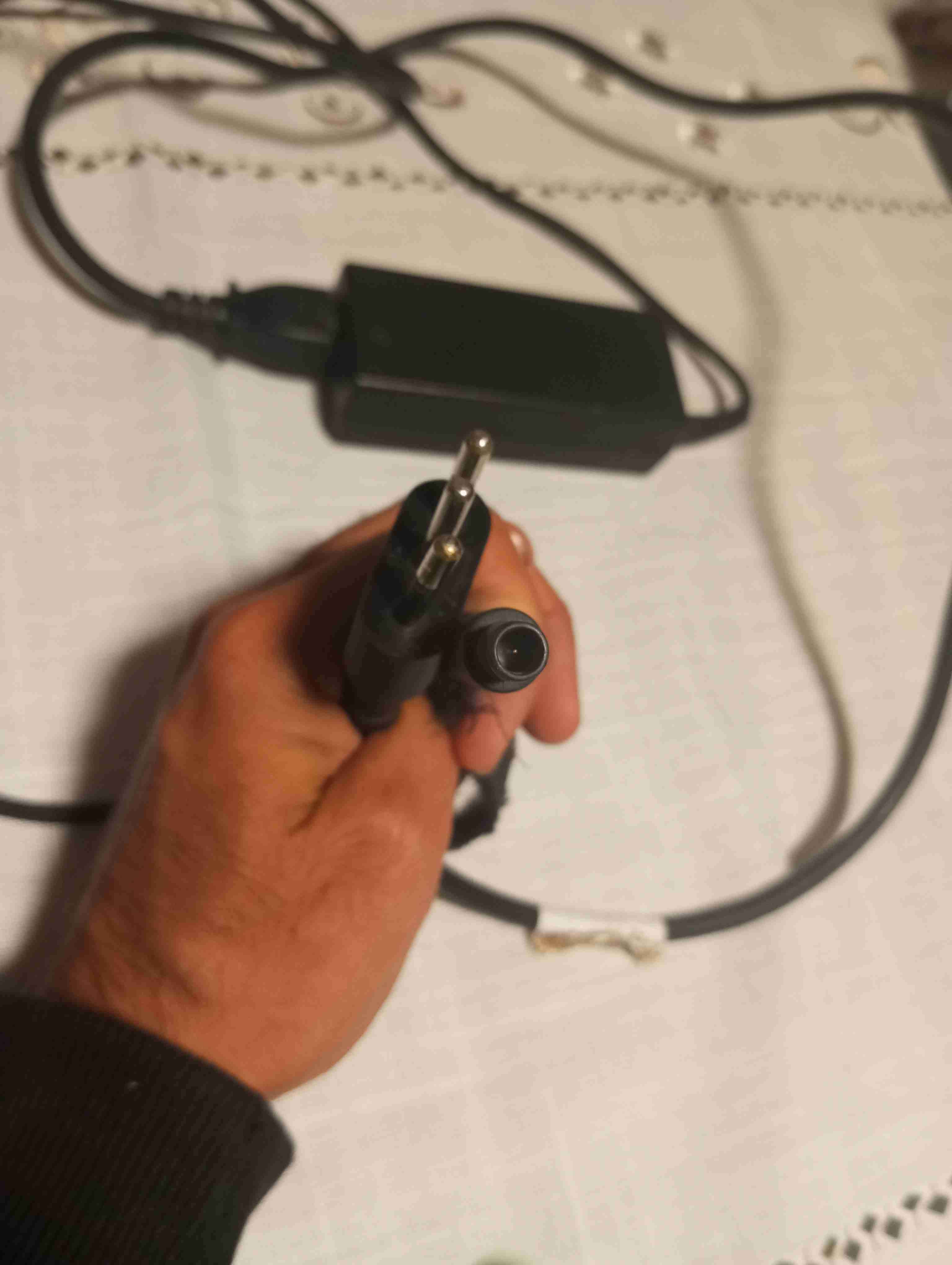 Cargador Original HP 65W | Conector Punta Aguja - miniatura 3