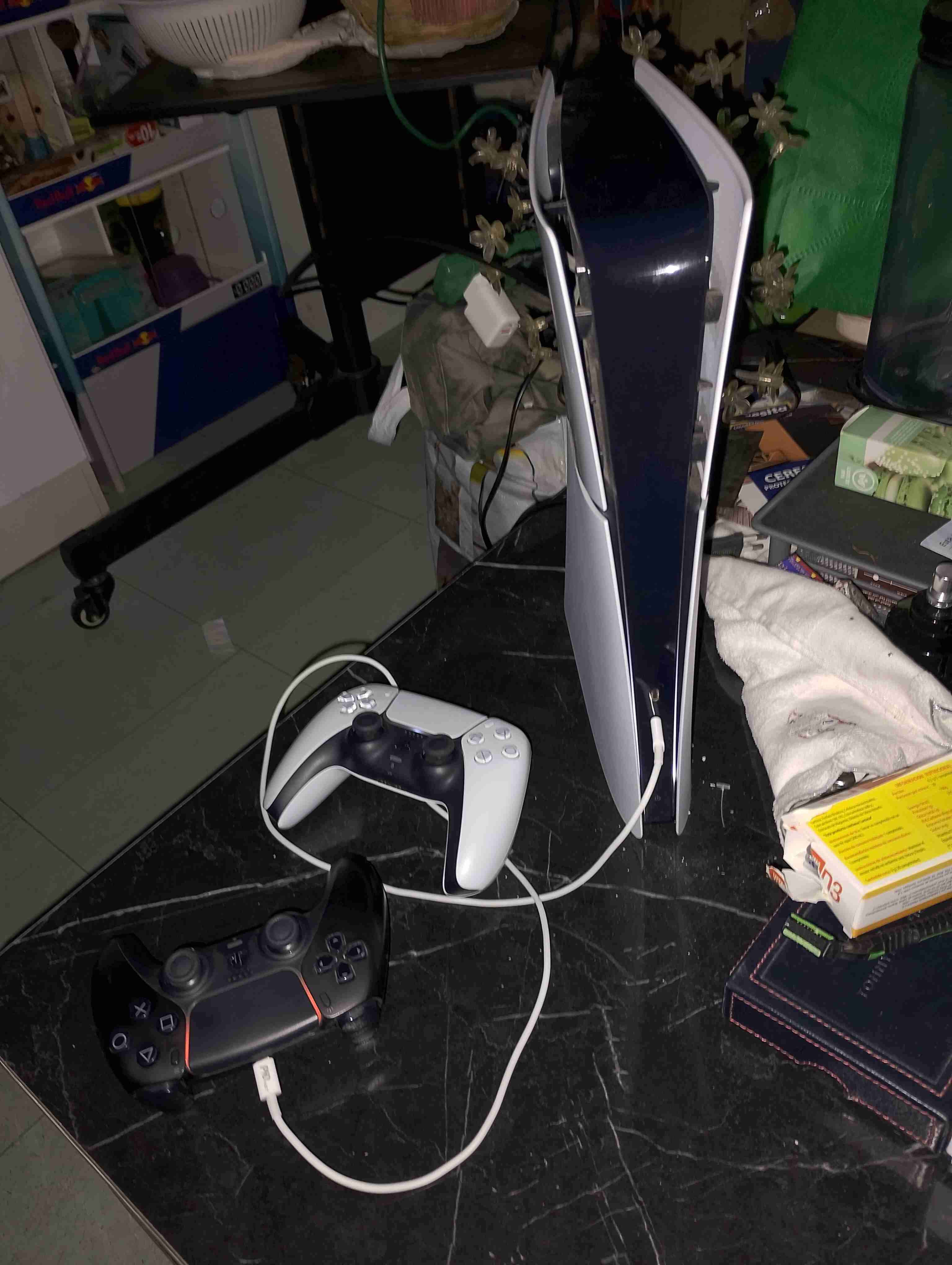 Ps5 Digital + 2 Mandos + Juegos - miniatura 2