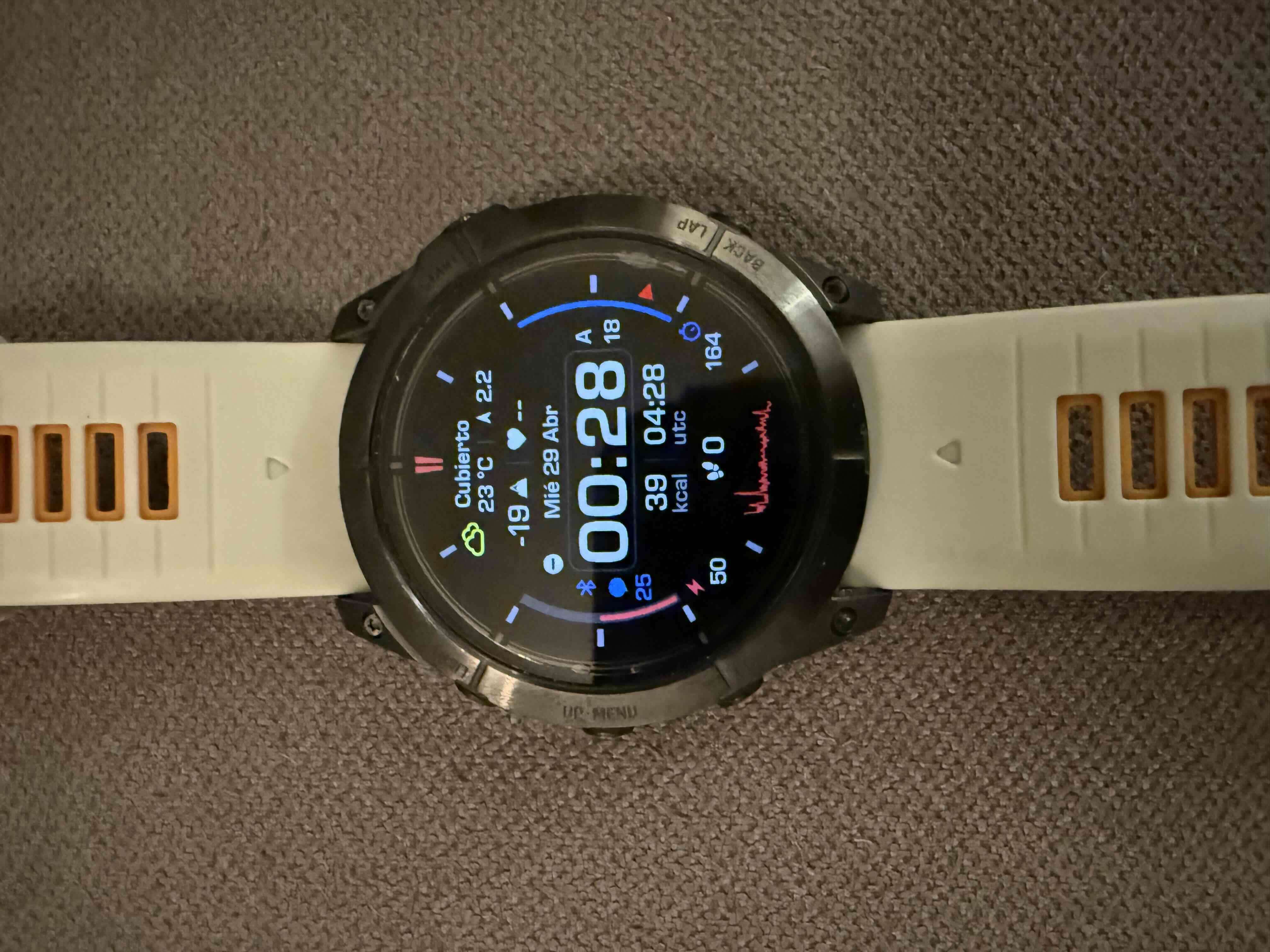Reloj inteligente deportivo negro Garmin Epix Pro - miniatura 1
