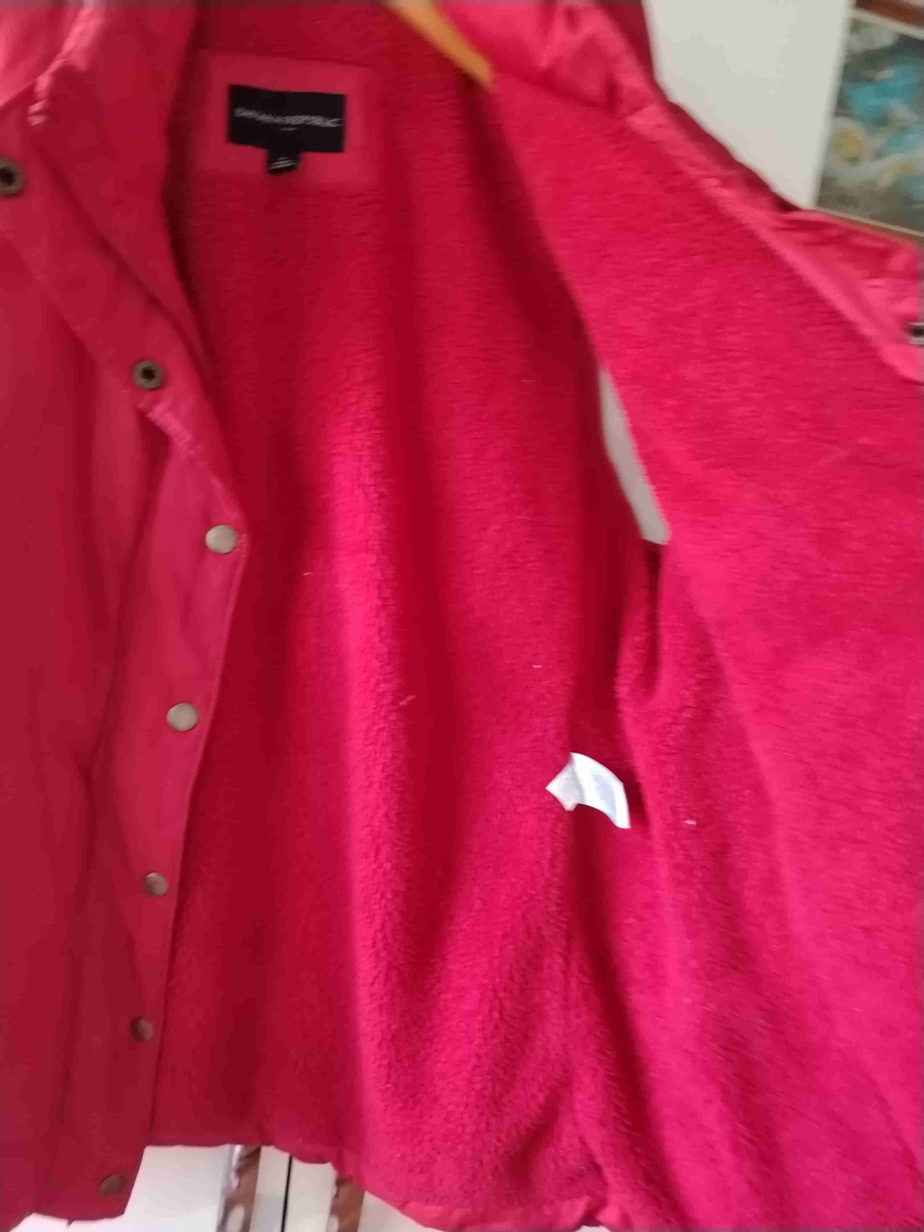 Chaleco rojo sin mangas - miniatura 5