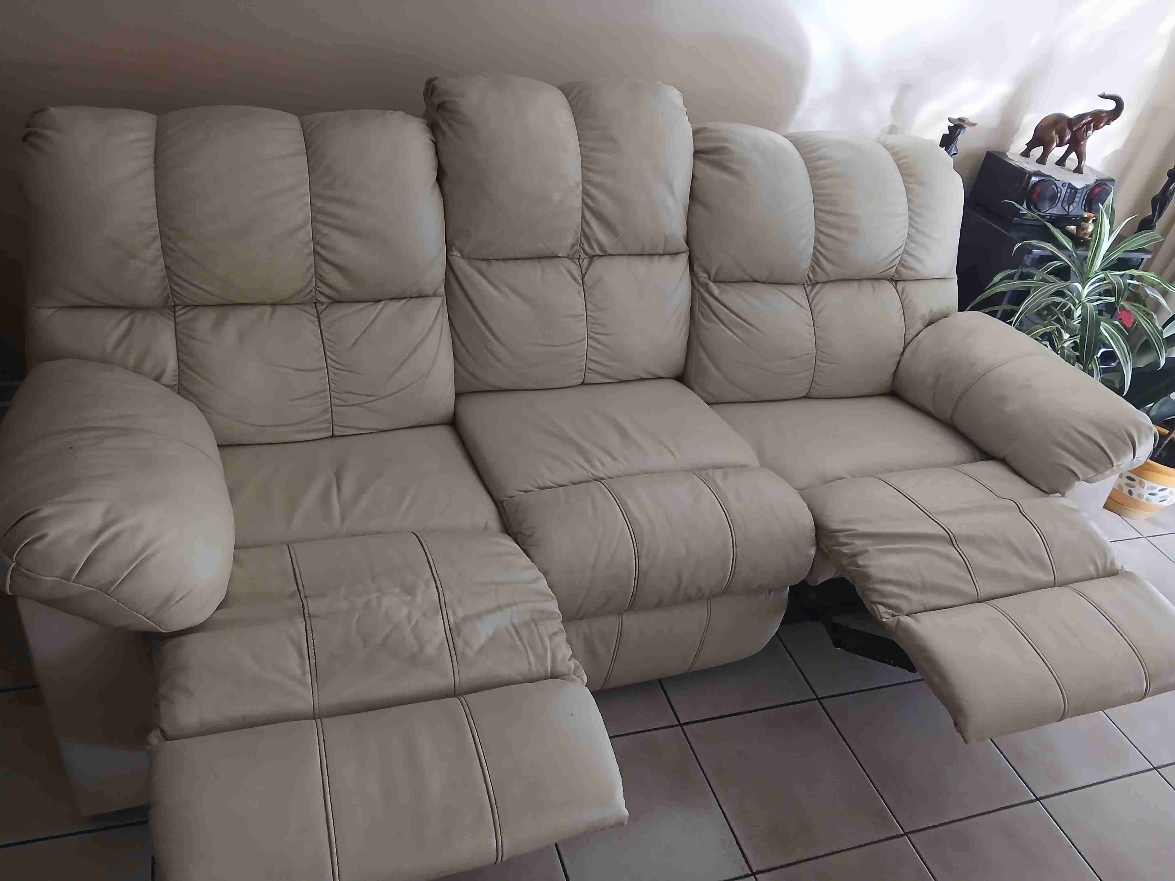 Juego de sillones  reclinable beige. - miniatura 5