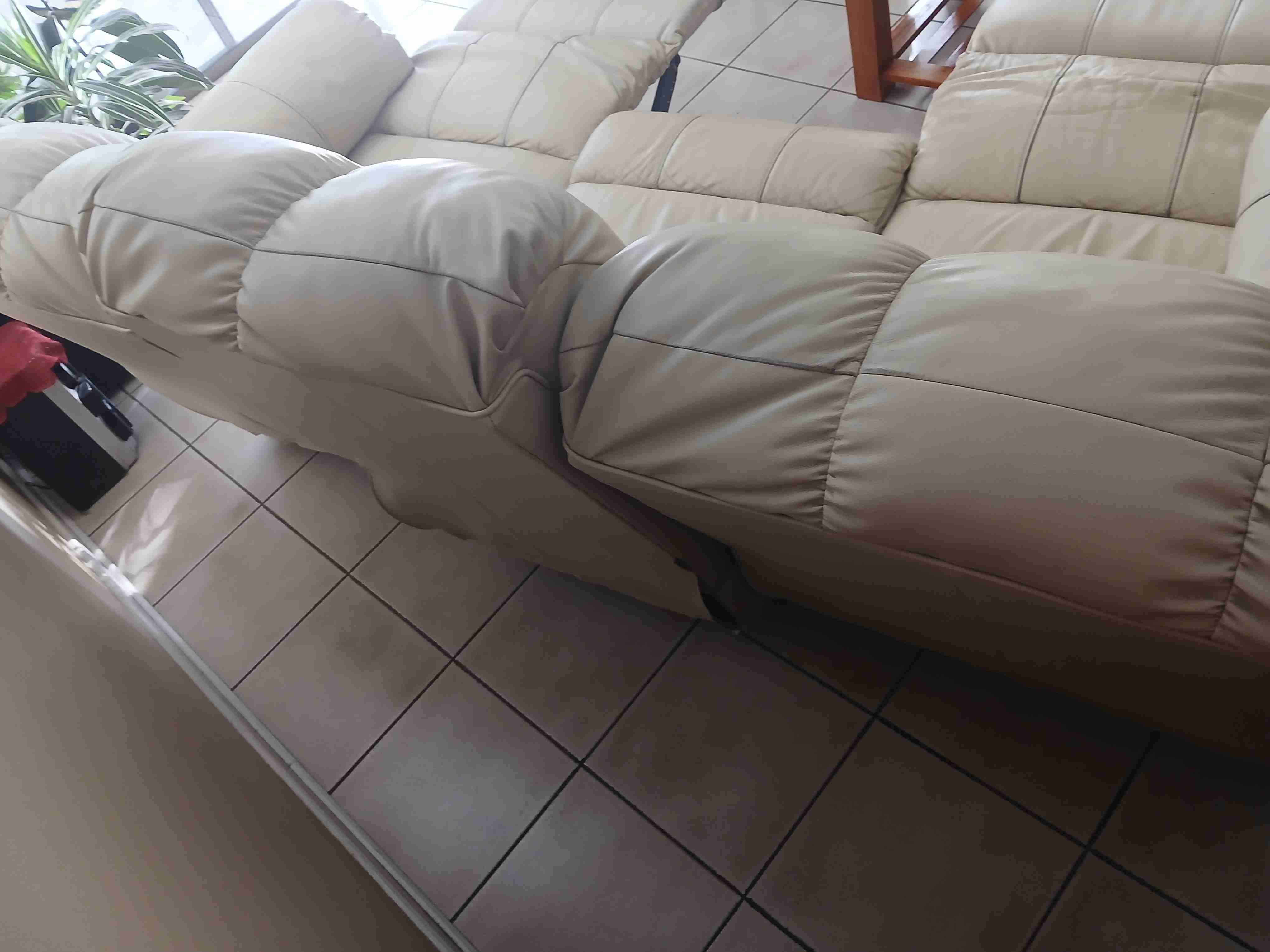 Juego de sillones  reclinable beige. - miniatura 6