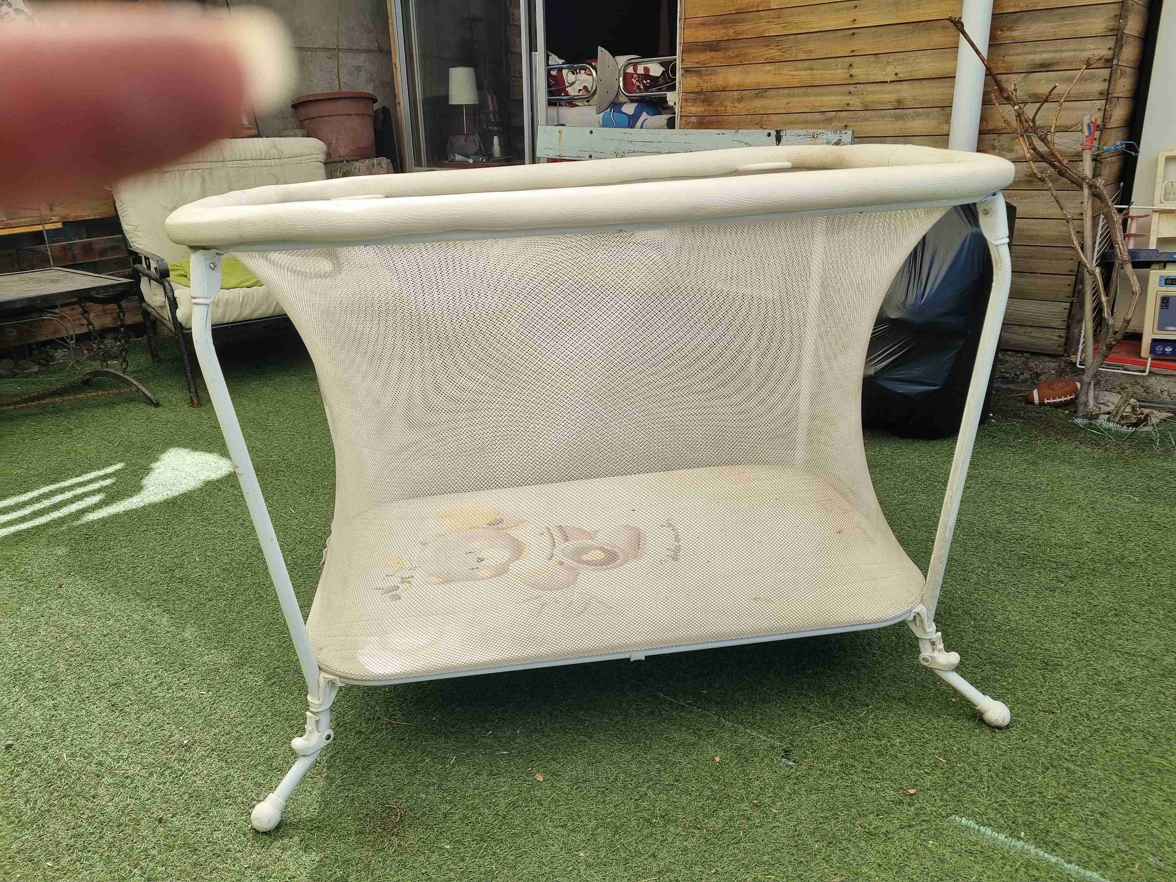 Corralito de bebé con diseño de osito - miniatura 2