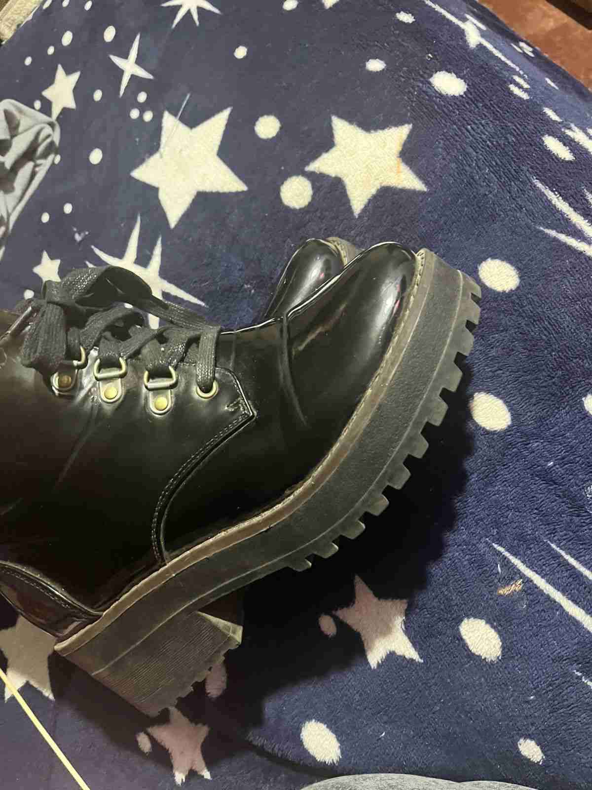 Botines negros con plataforma - miniatura 2