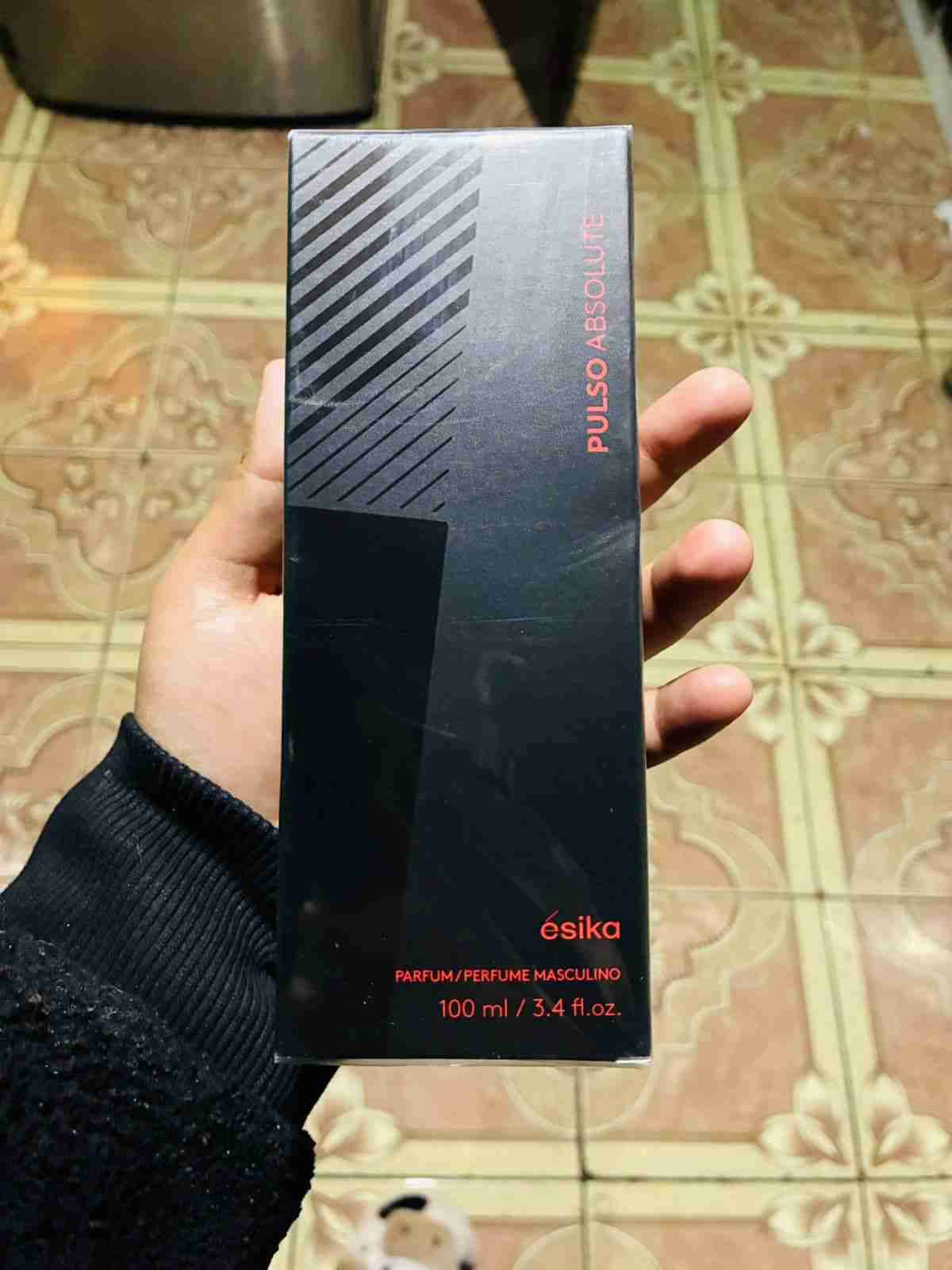 Perfumes Esika y Productos Faciales - miniatura 3