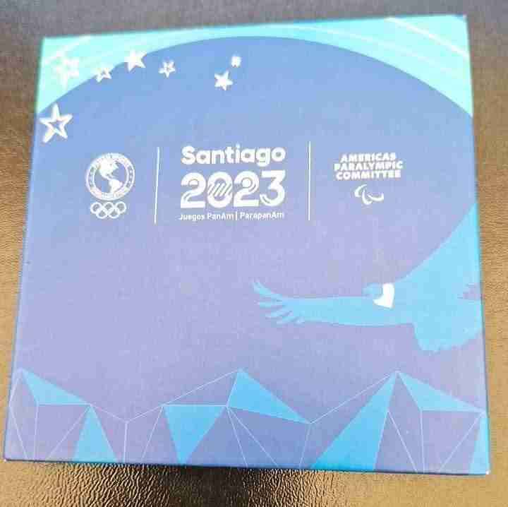 Medalla con diseño de águila - miniatura 2