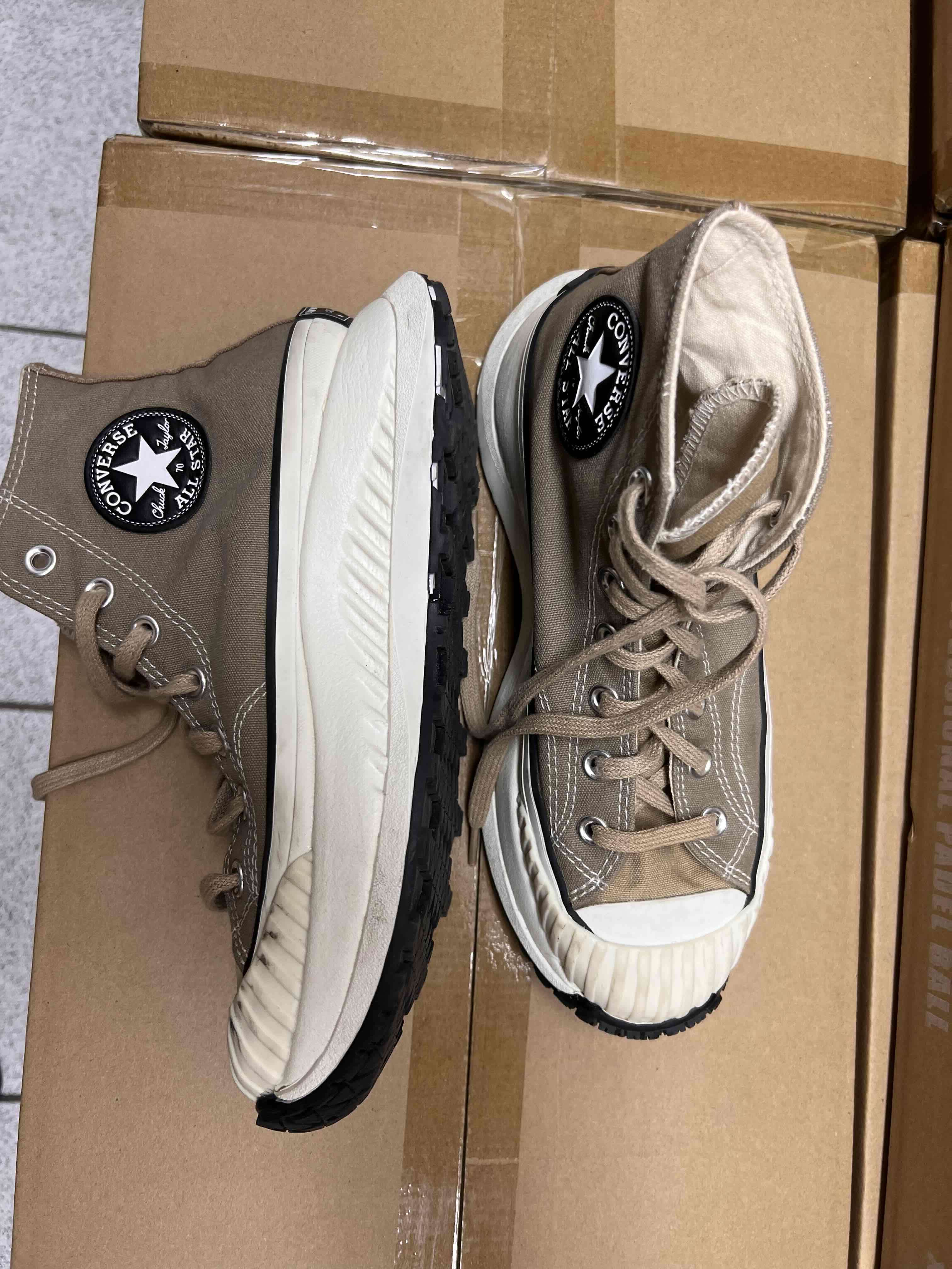 Zapatillas altas beige con cordones - miniatura 2