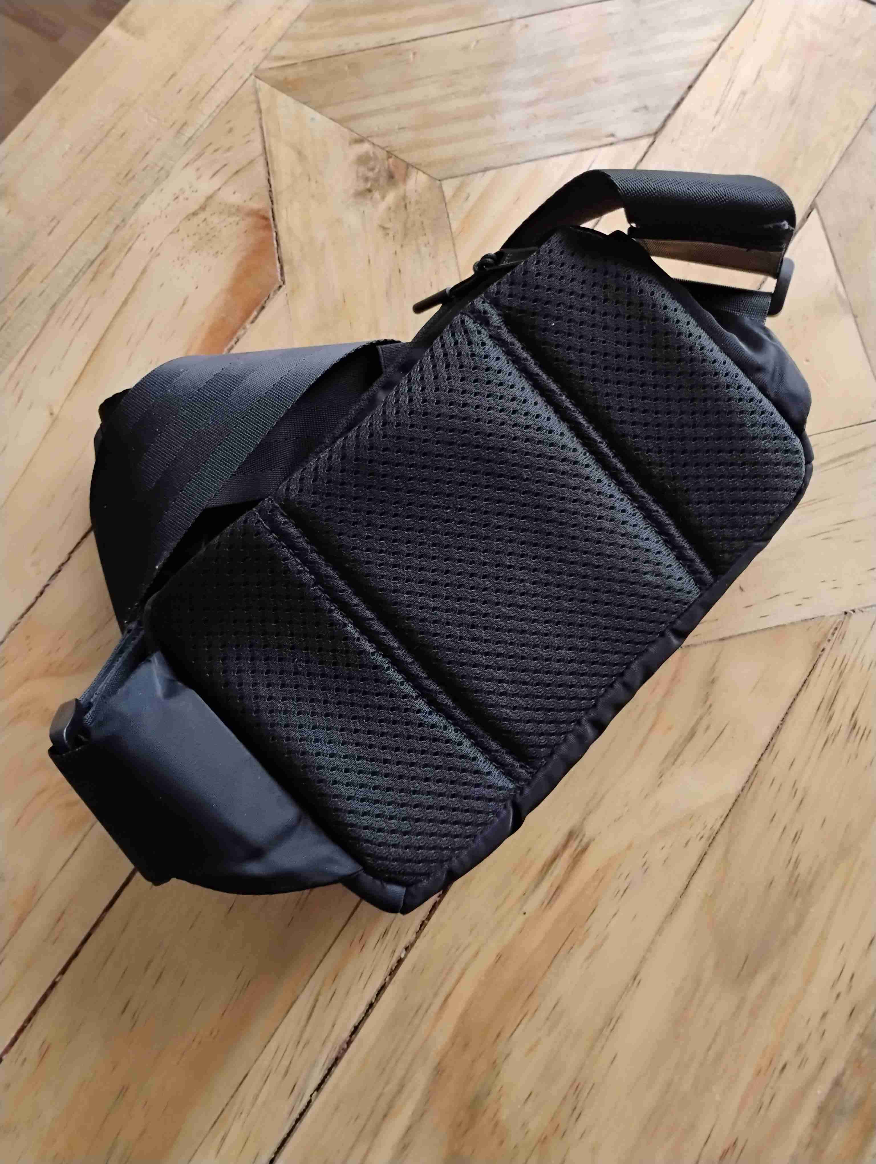 Riñonera negra Reves - miniatura 2