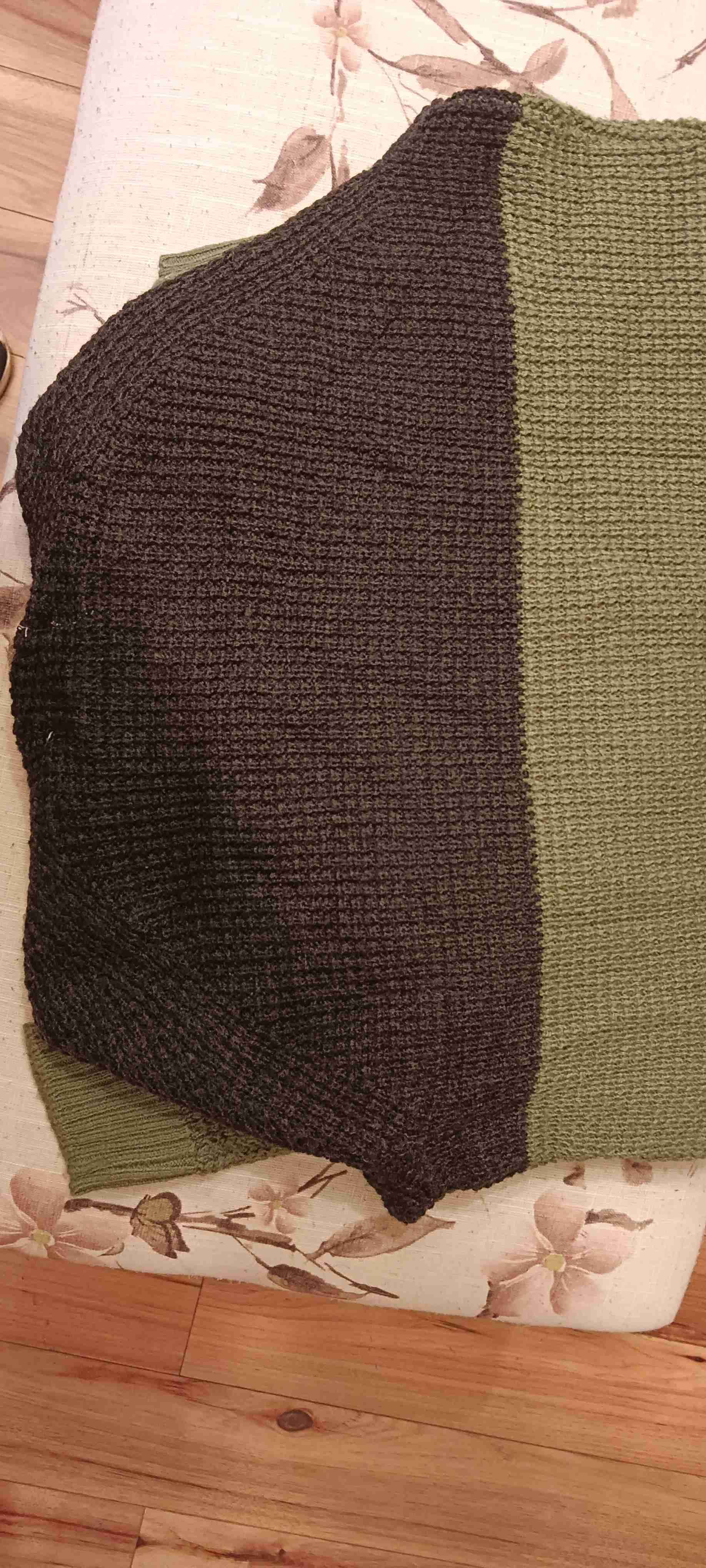 Sueter con capucha, delgado - miniatura 4