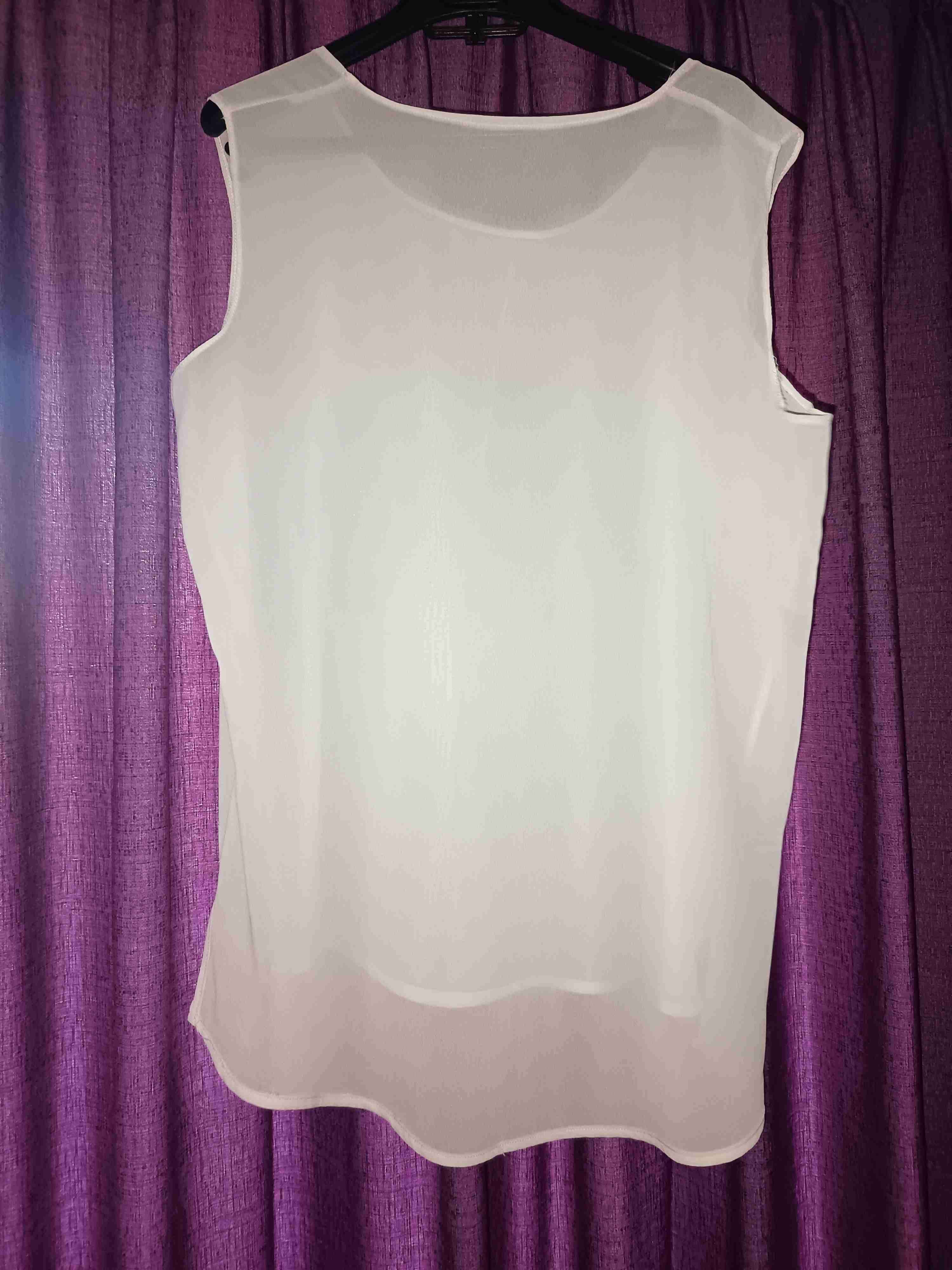 Blusa sin mangas blanca