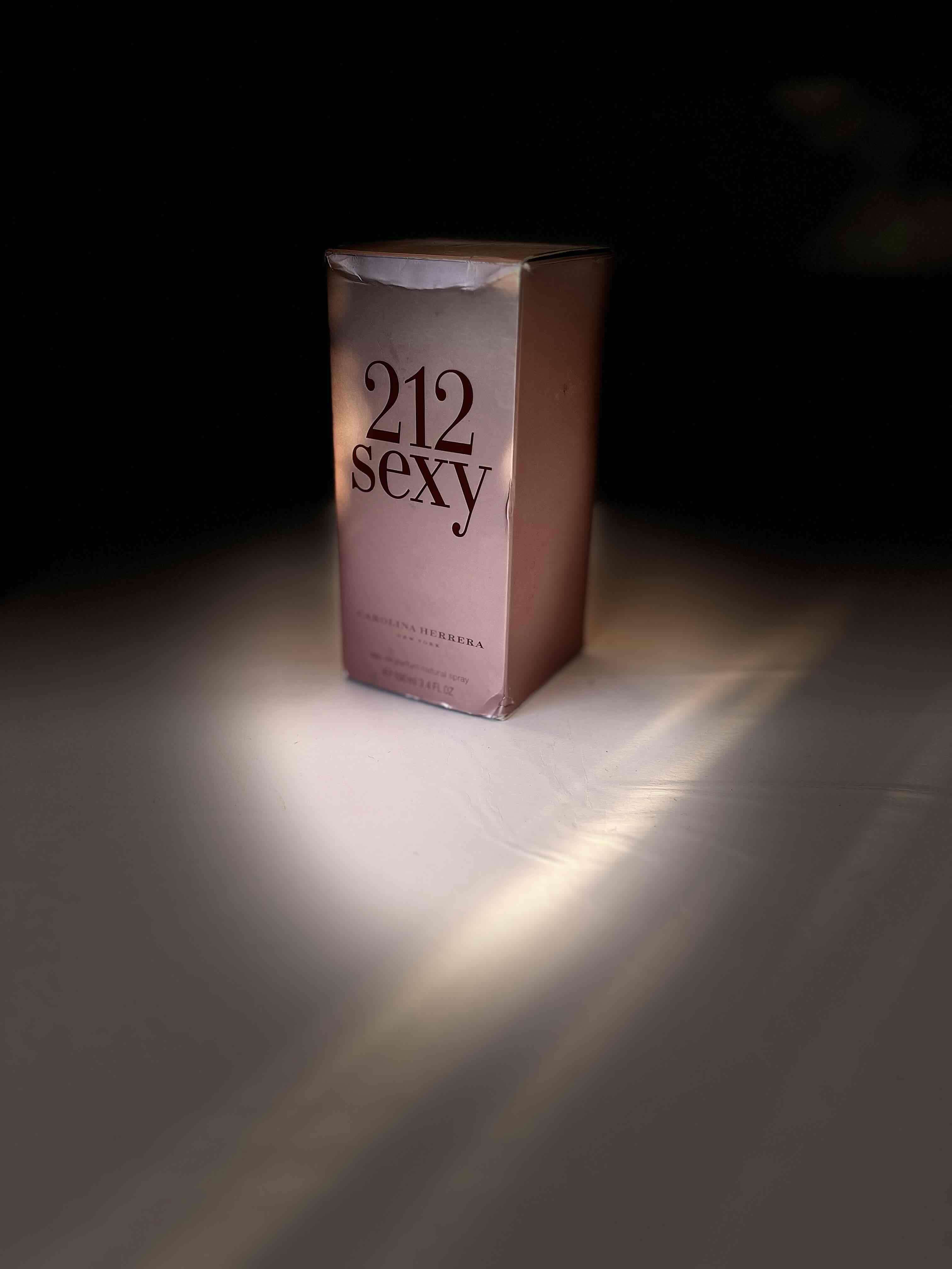 Perfume Carolina Herrera 212 Sexy - miniatura 2