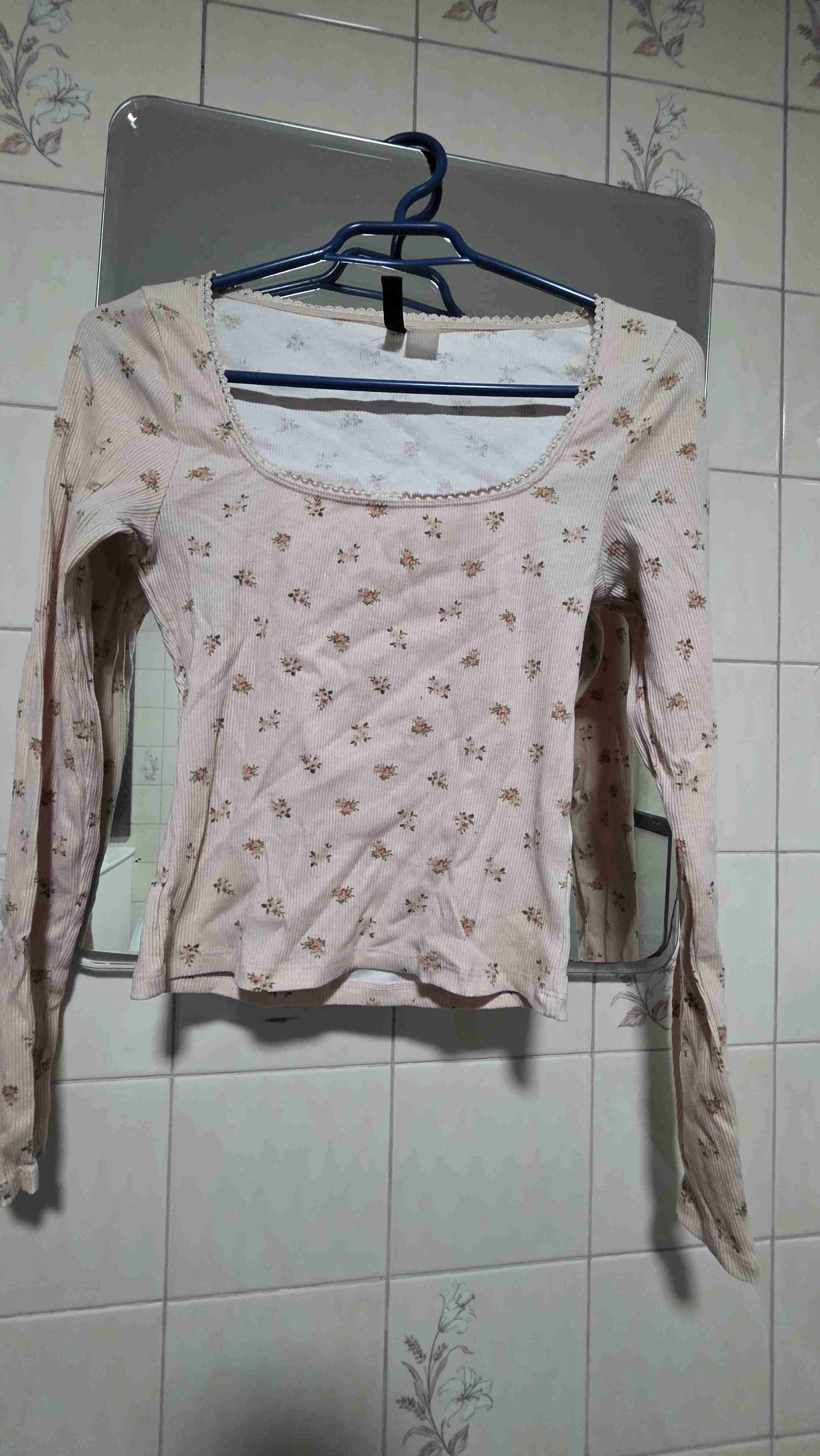 Polerón rojo adidas con capucha - miniatura 5