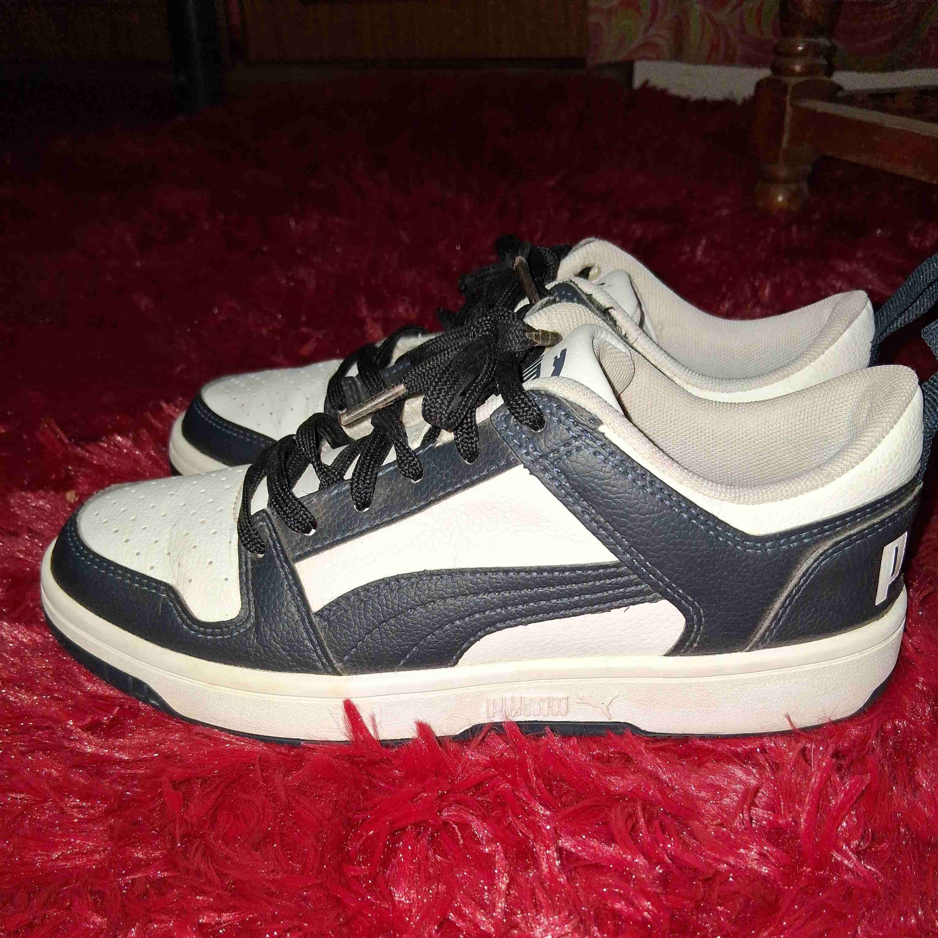 Zapatillas en perfecto estado - miniatura 4