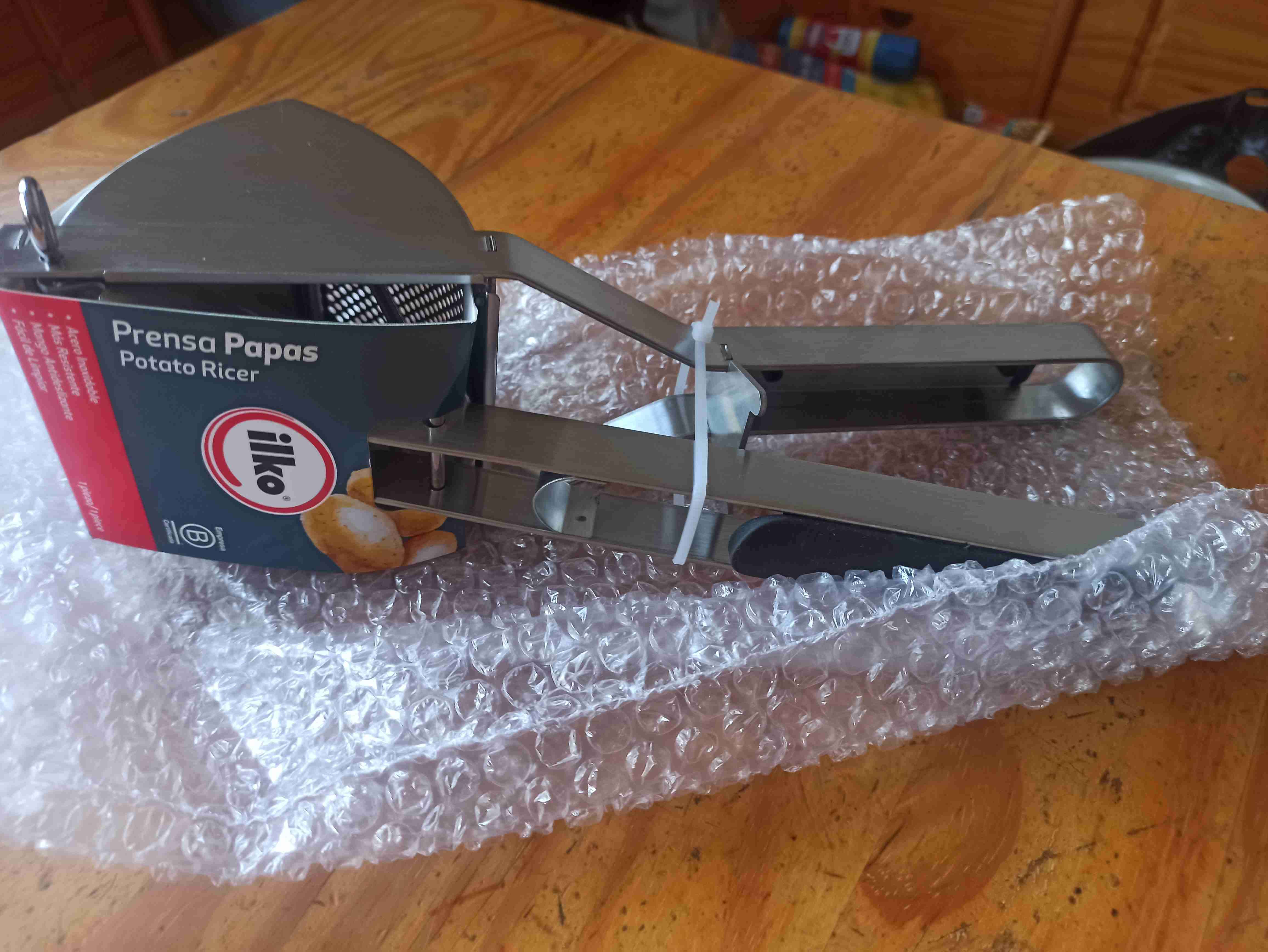 Prensa de papas de acero inoxidable nueva - miniatura 3