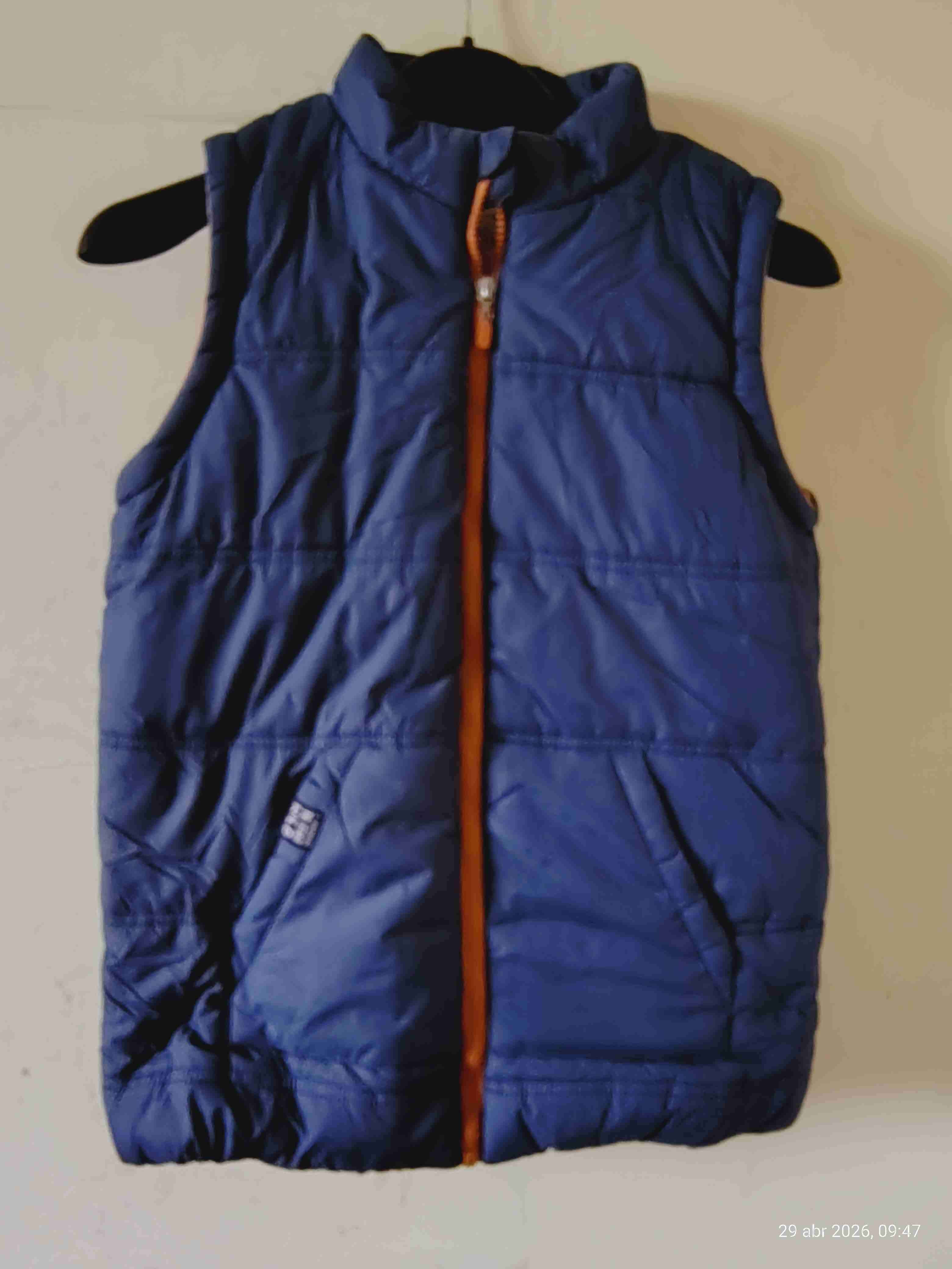 Chaleco azul sin mangas