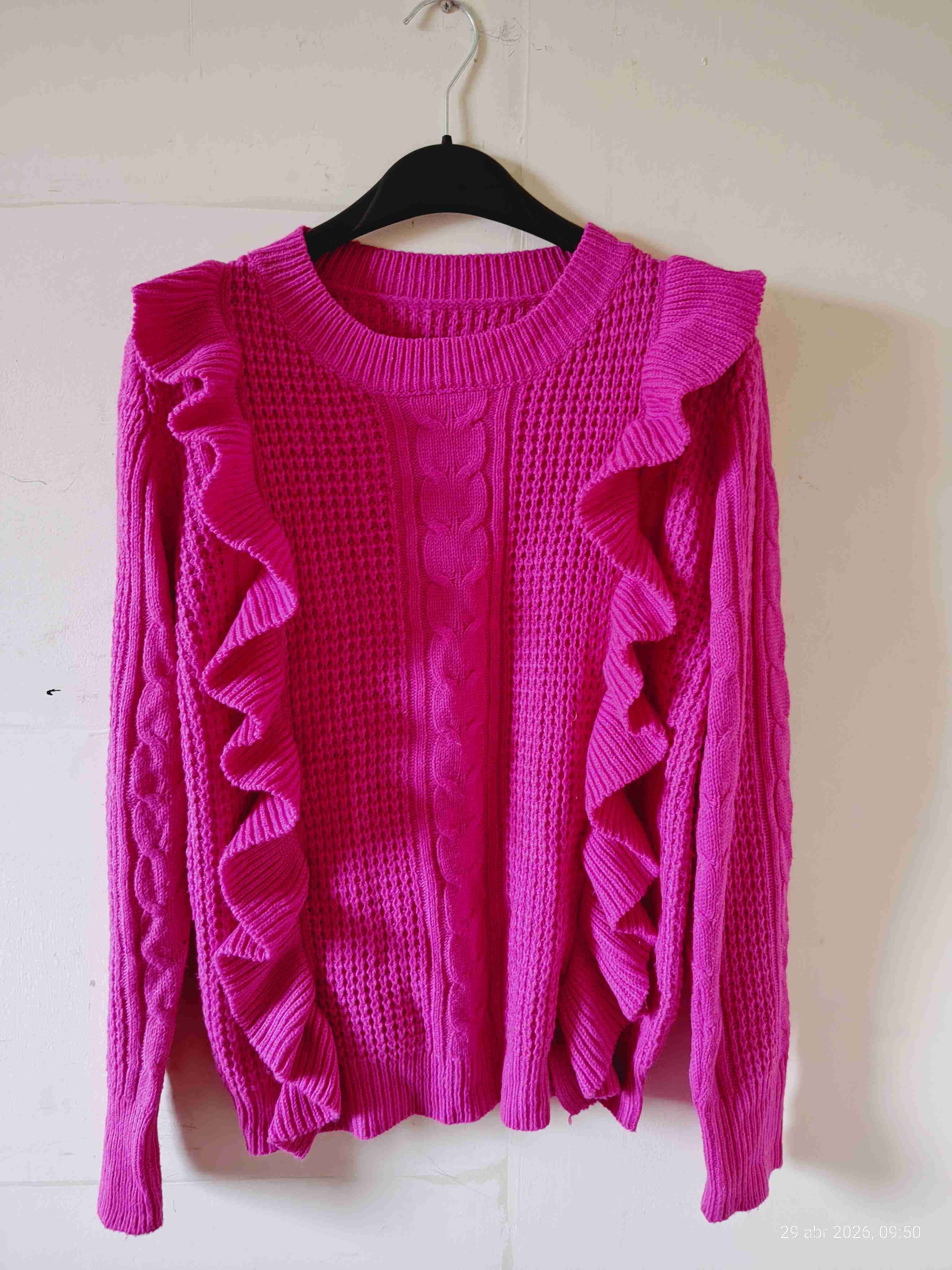 Suéter verde con volantes - miniatura 2