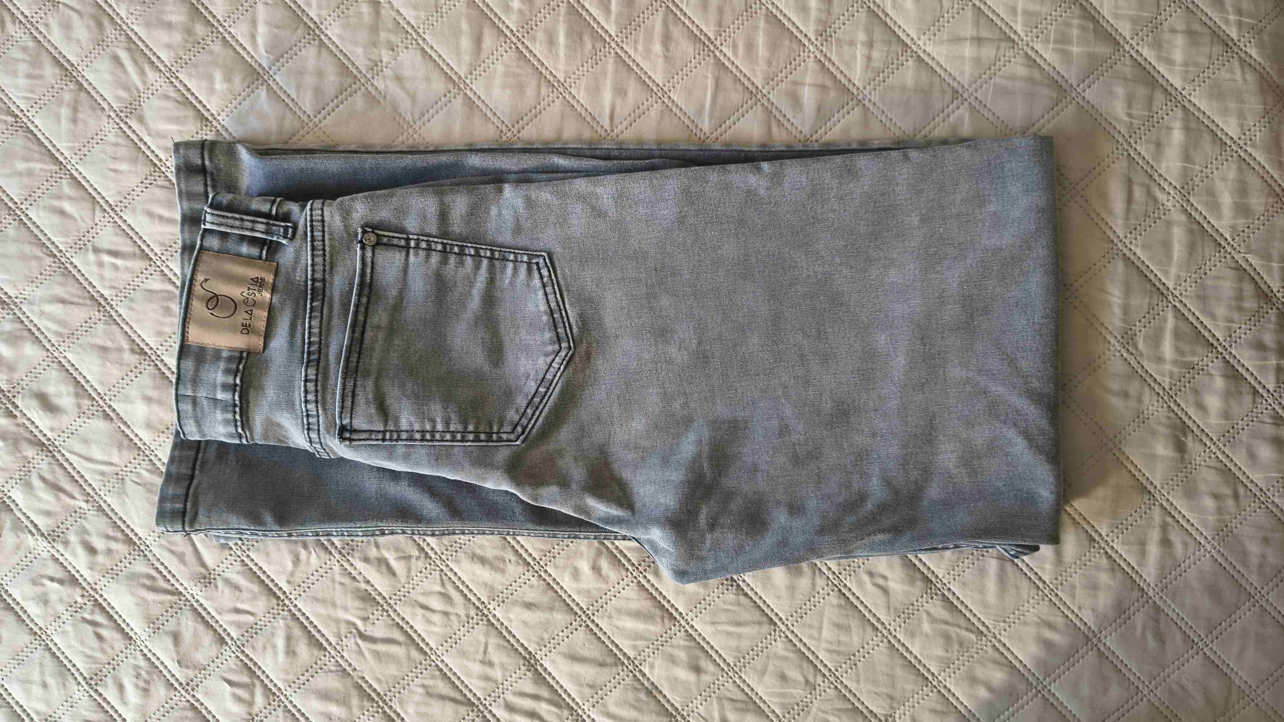 Jeans grises con etiqueta nueva - miniatura 2