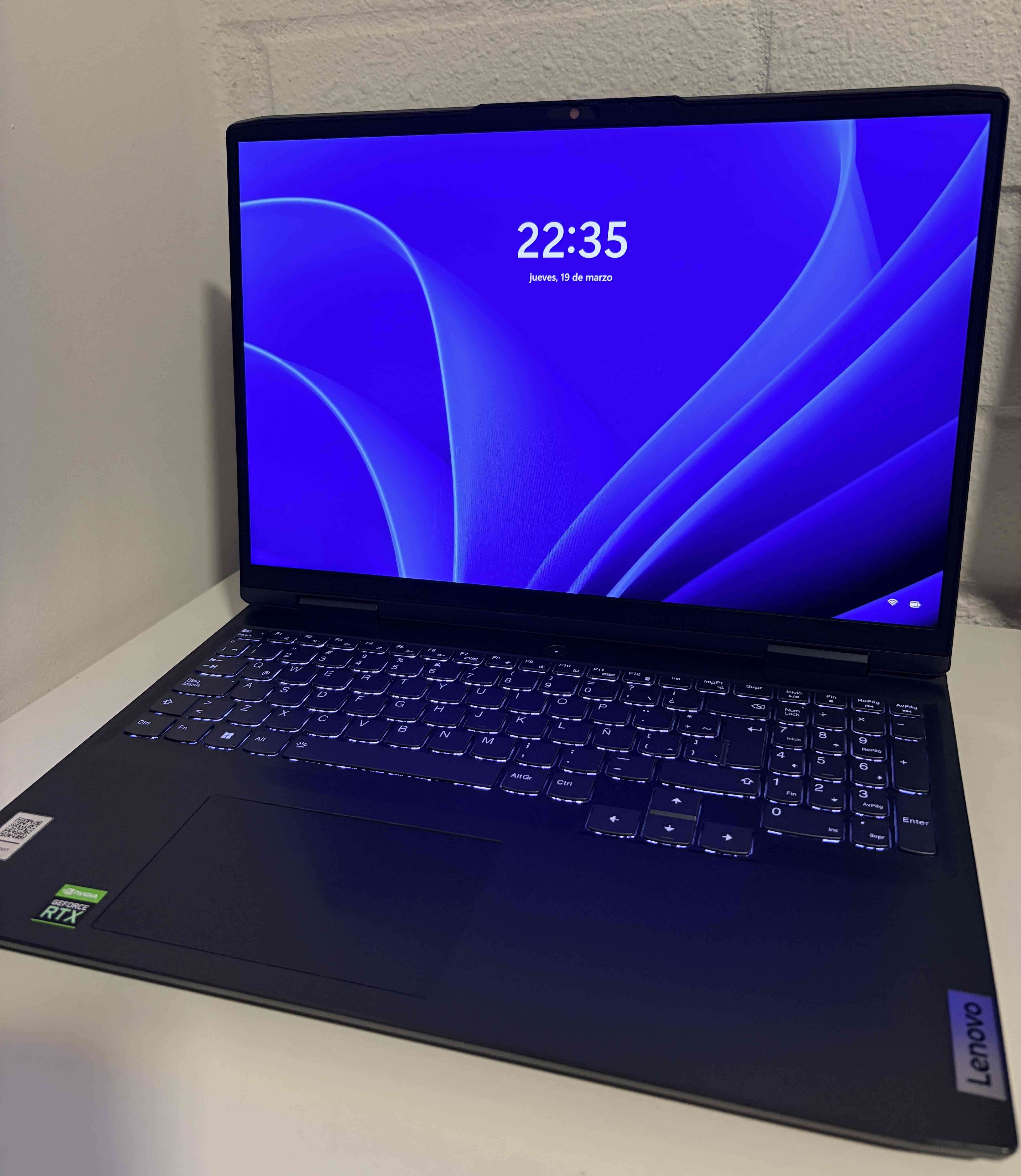 Notebook gamer Lenovo Ideapad Ryzen 5 6600H 3050 - miniatura 1