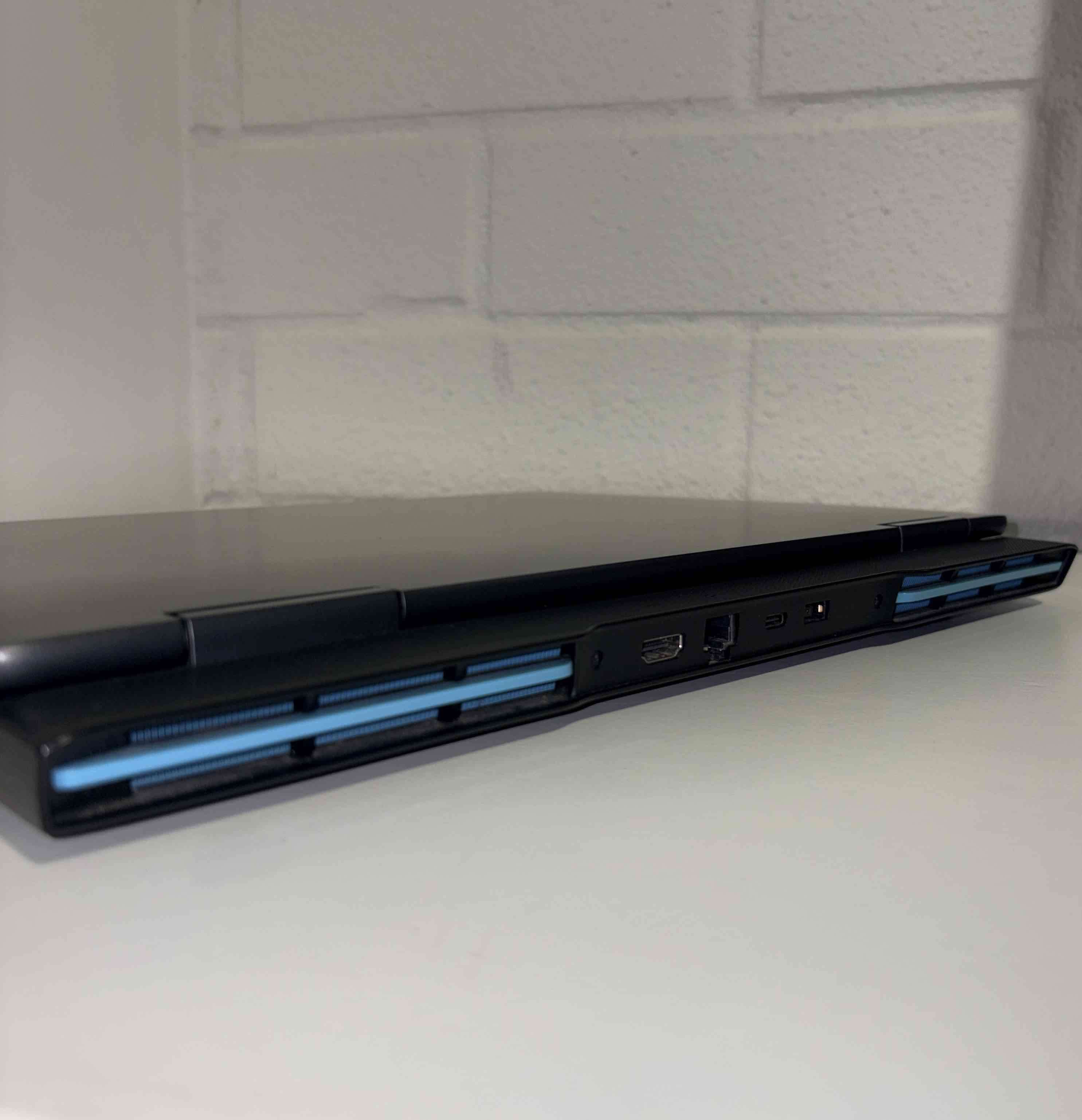 Notebook gamer Lenovo Ideapad Ryzen 5 6600H 3050 - miniatura 3