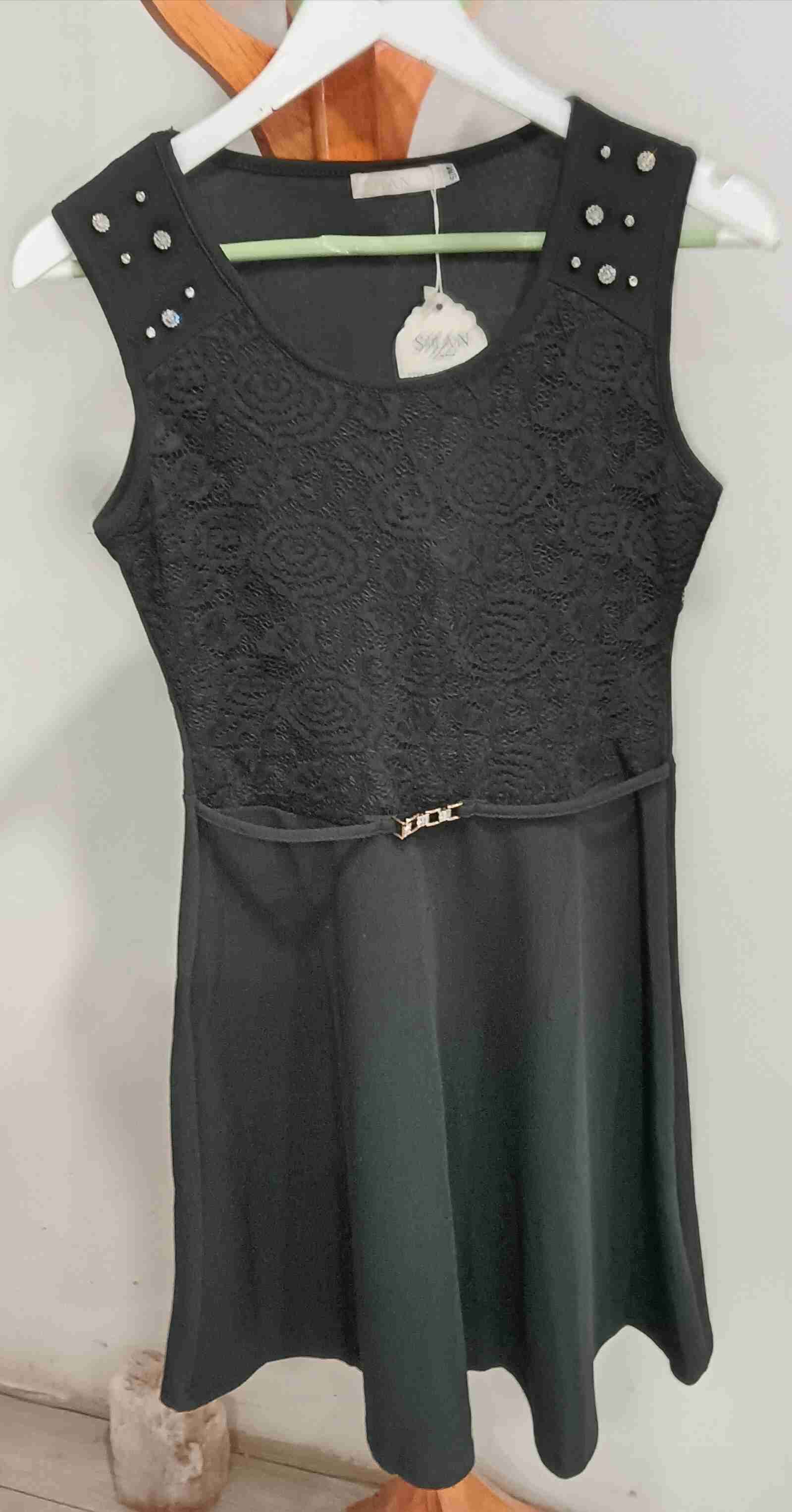 Vestido negro encaje Talla S/M "Nuevo" - miniatura 1