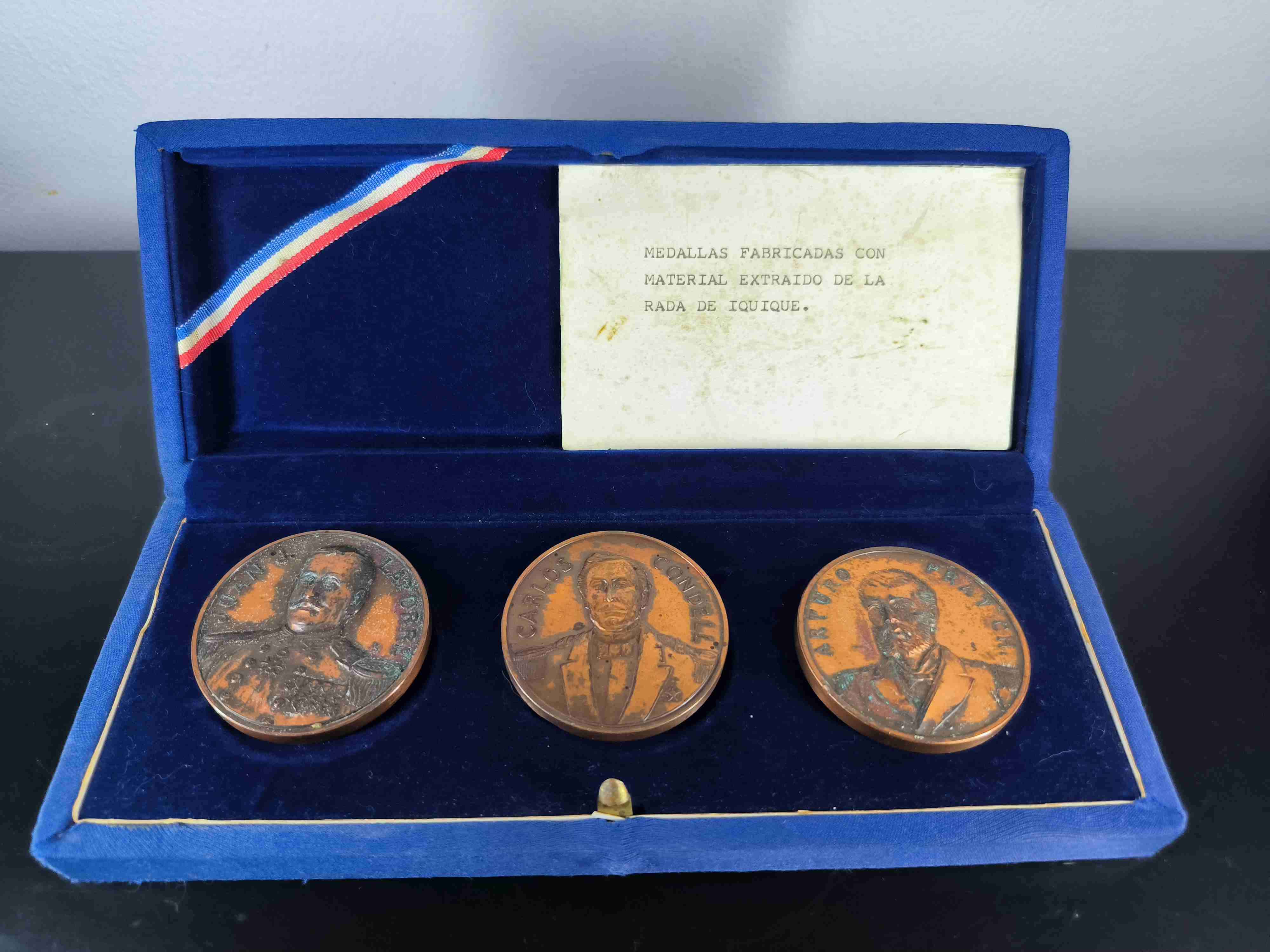 Medallas Navales guerra del Pacífico. - miniatura 1