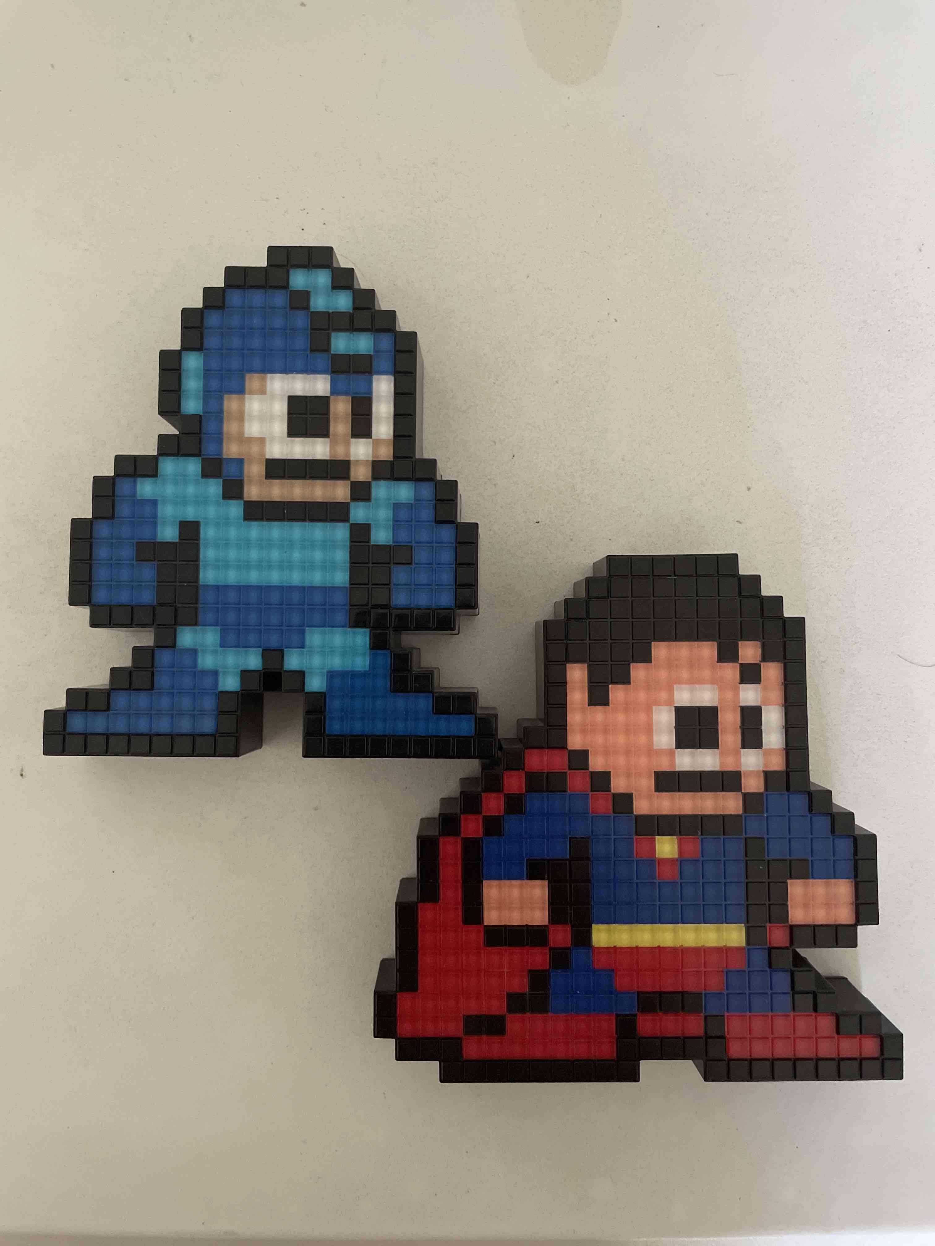 Figuras pixeladas Retro