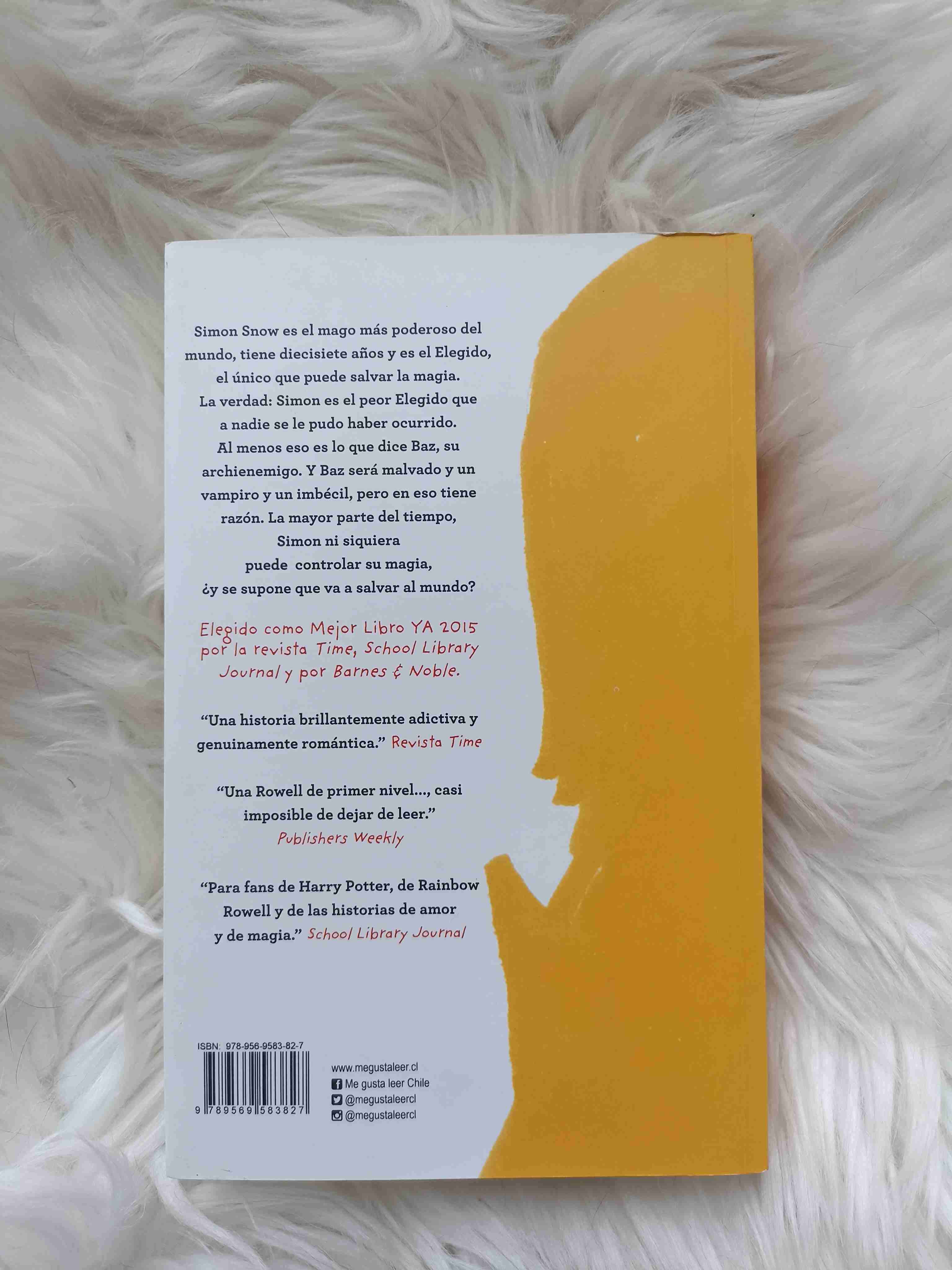 Libro 'Carry On' de Rainbow Rowell - miniatura 2