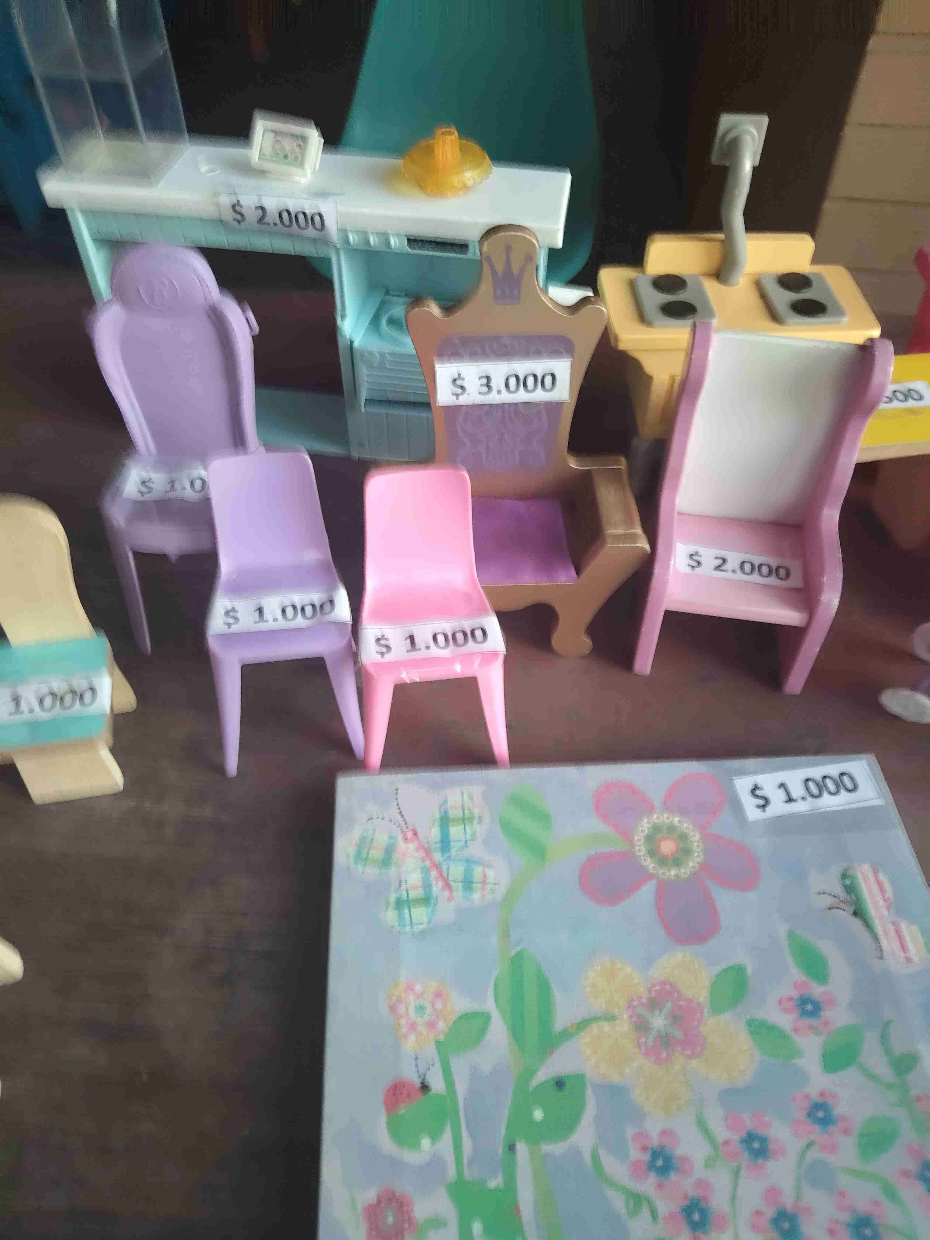 Muebles de juguete para muñecas - miniatura 2