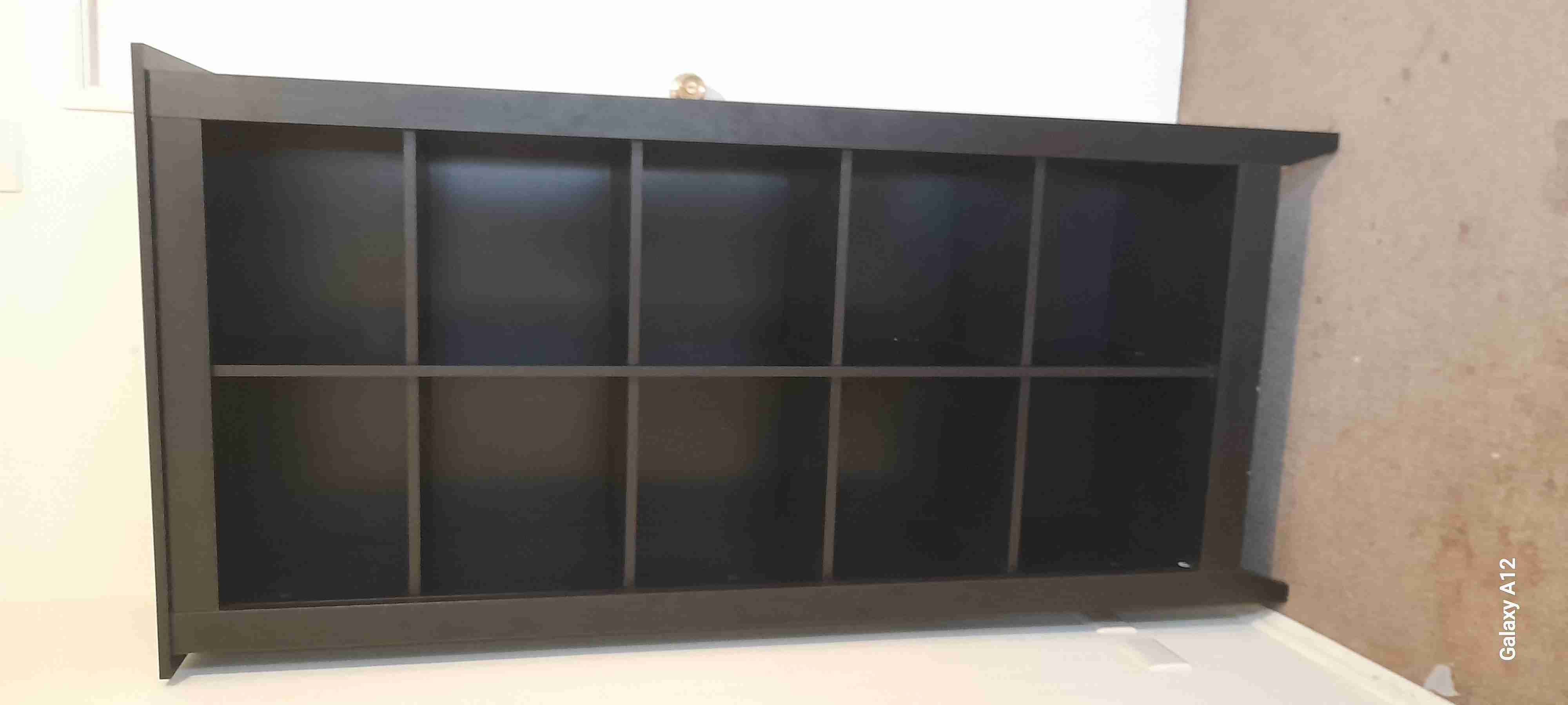 Estante negro de 10 compartimentos - miniatura 1