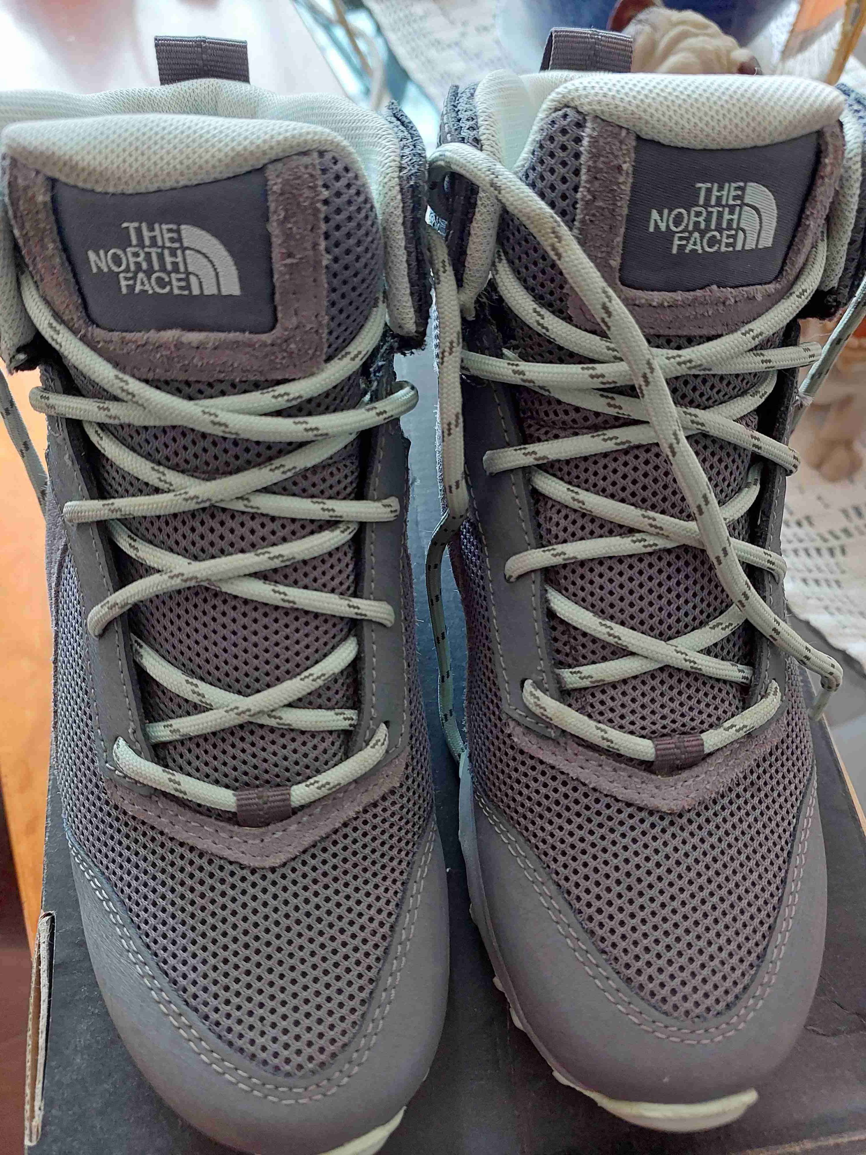 Botas The North Face gris N°34 - miniatura 1