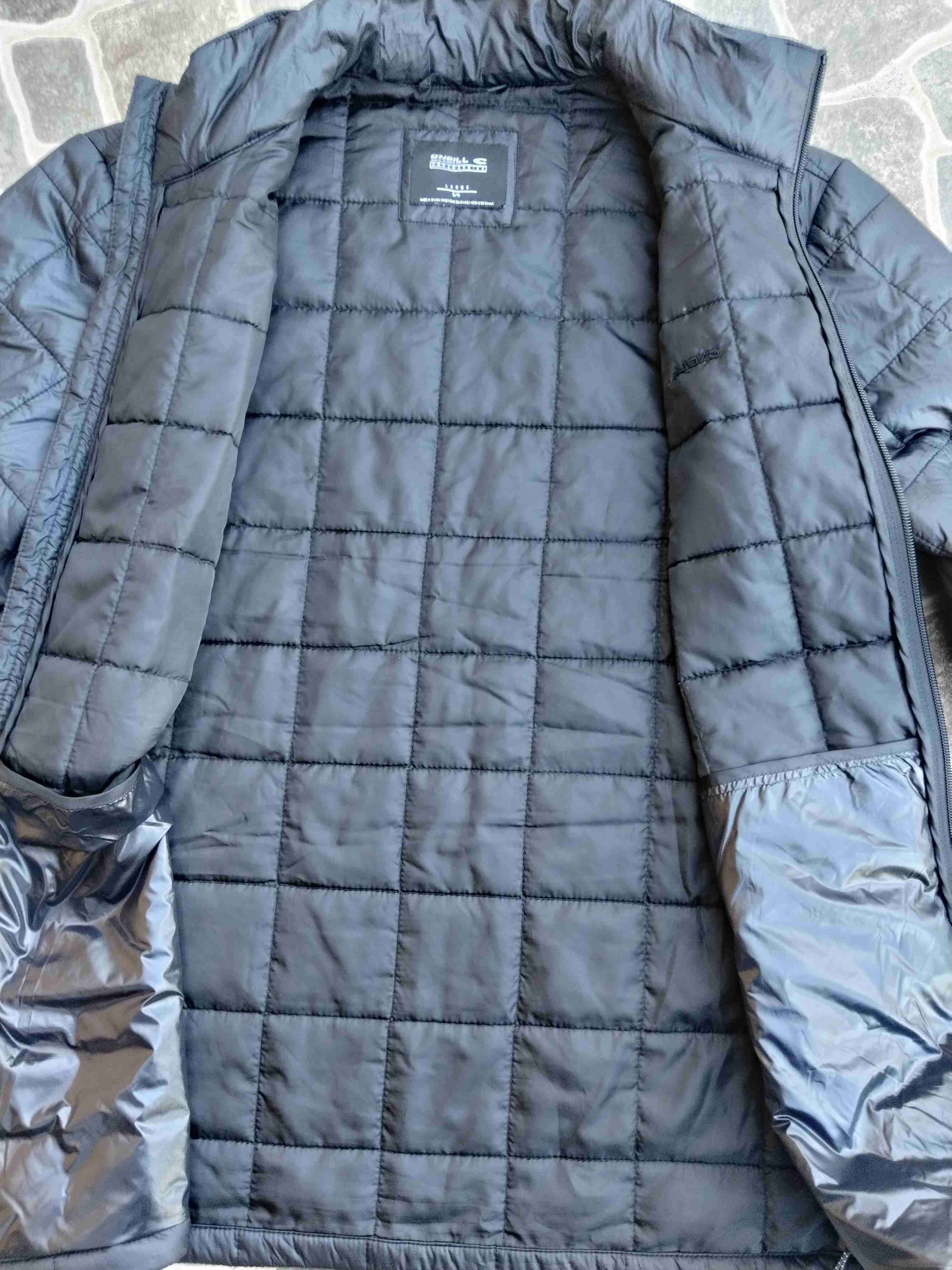 Chaqueta negra acolchada - miniatura 3