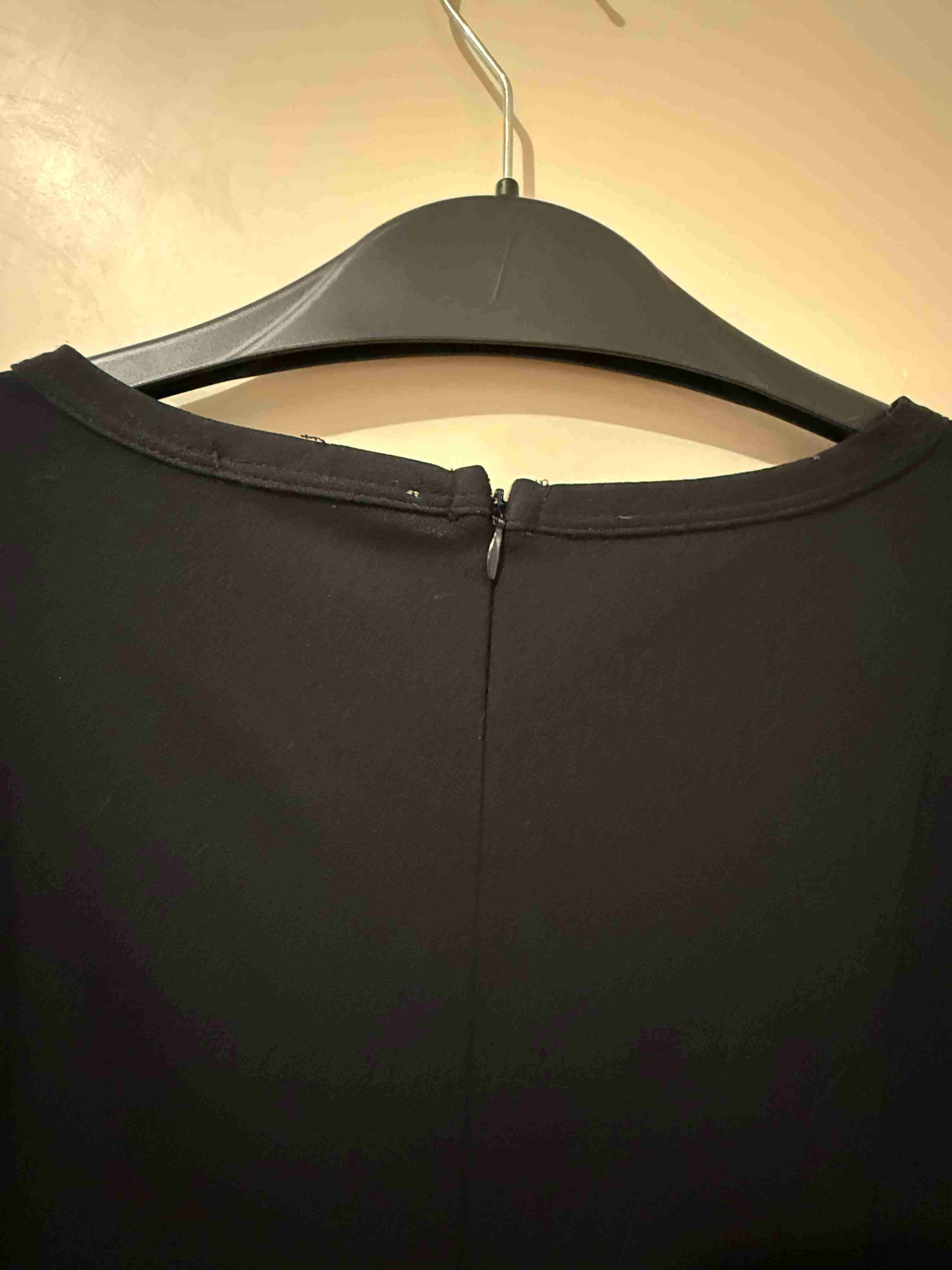 Vestido negro manga larga - miniatura 3