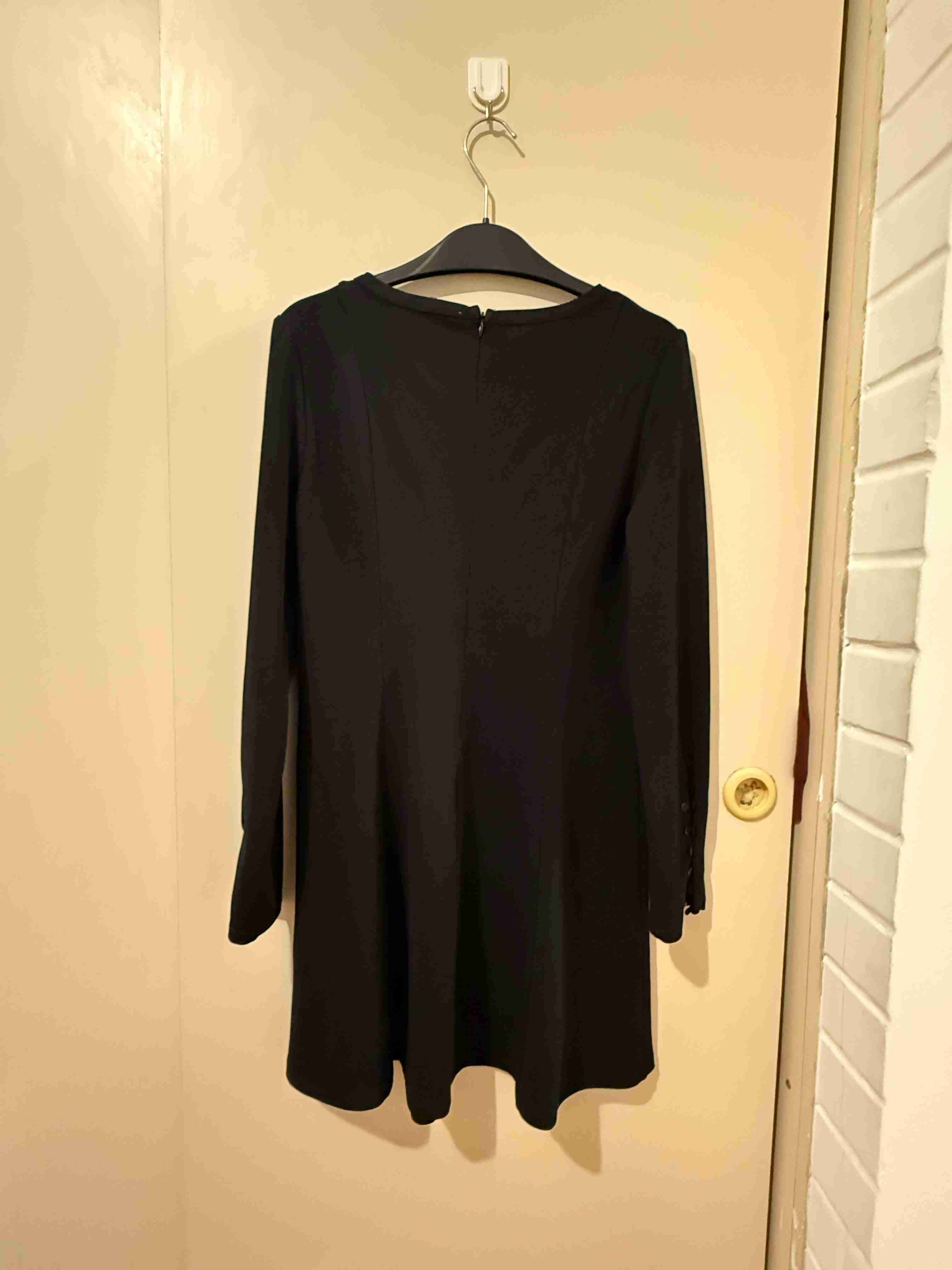 Vestido negro manga larga - miniatura 4