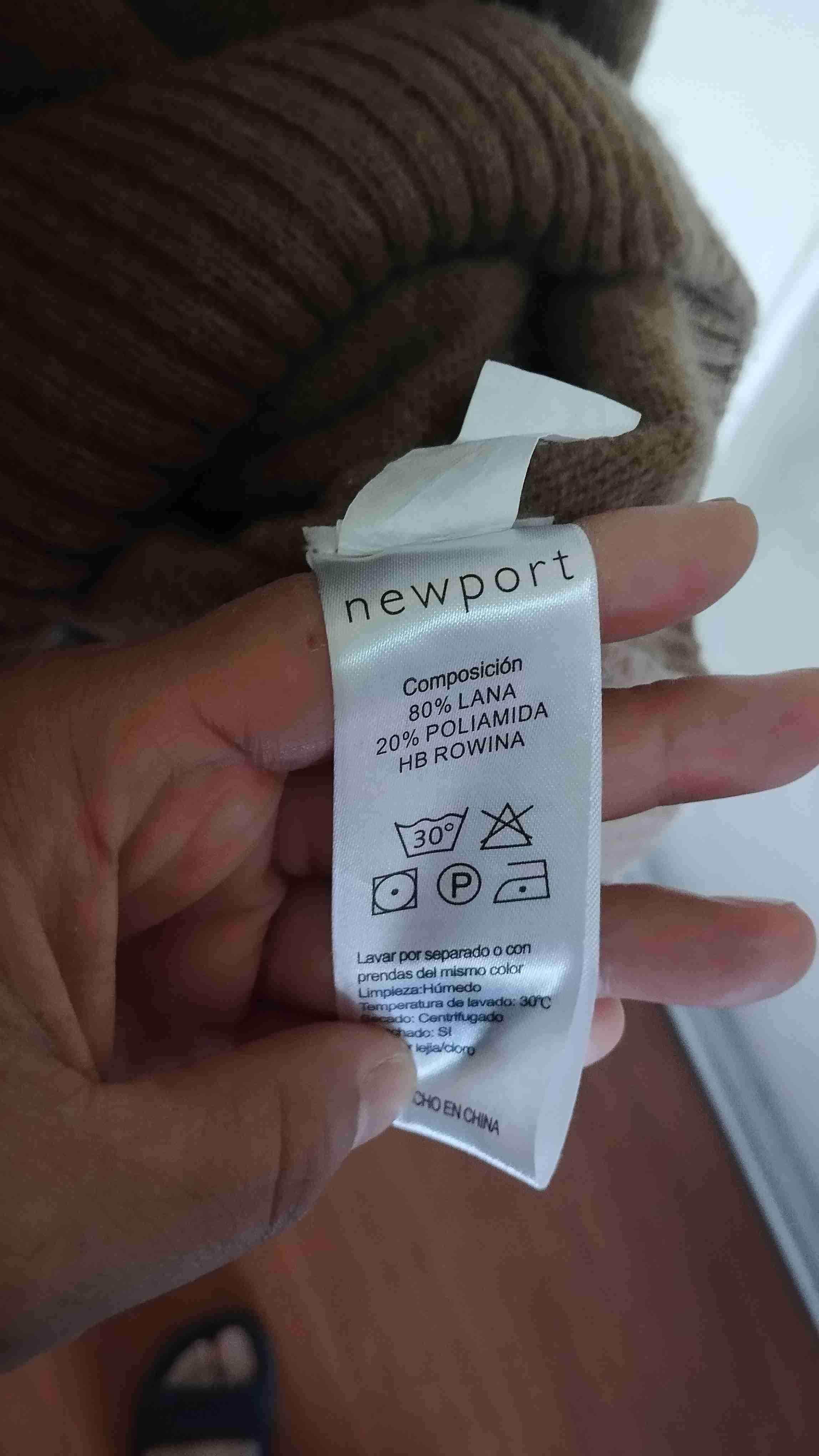 Suéter marrón con cuello alto talla S - miniatura 3