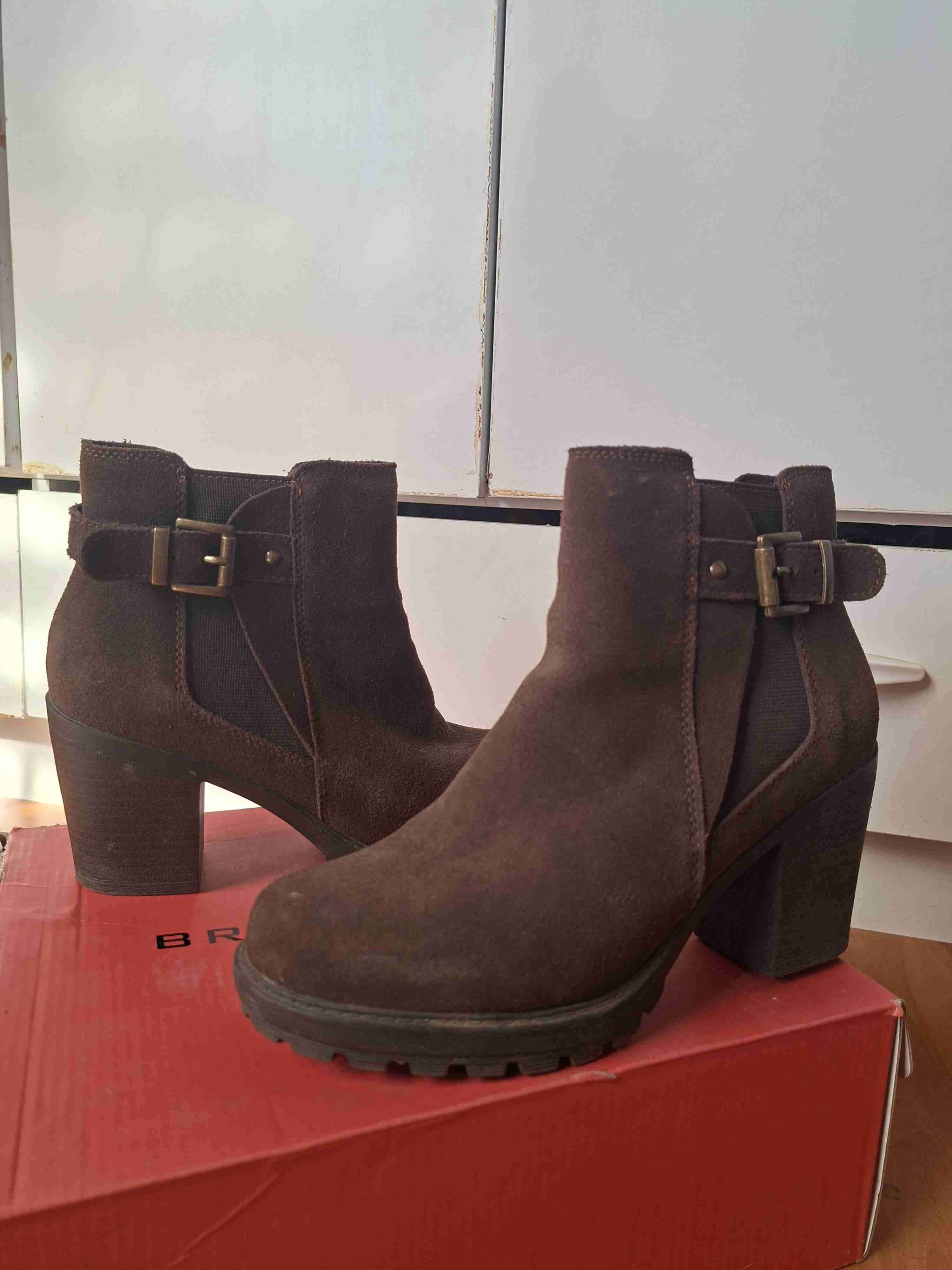 Botines de gamuza café oscuro - miniatura 2