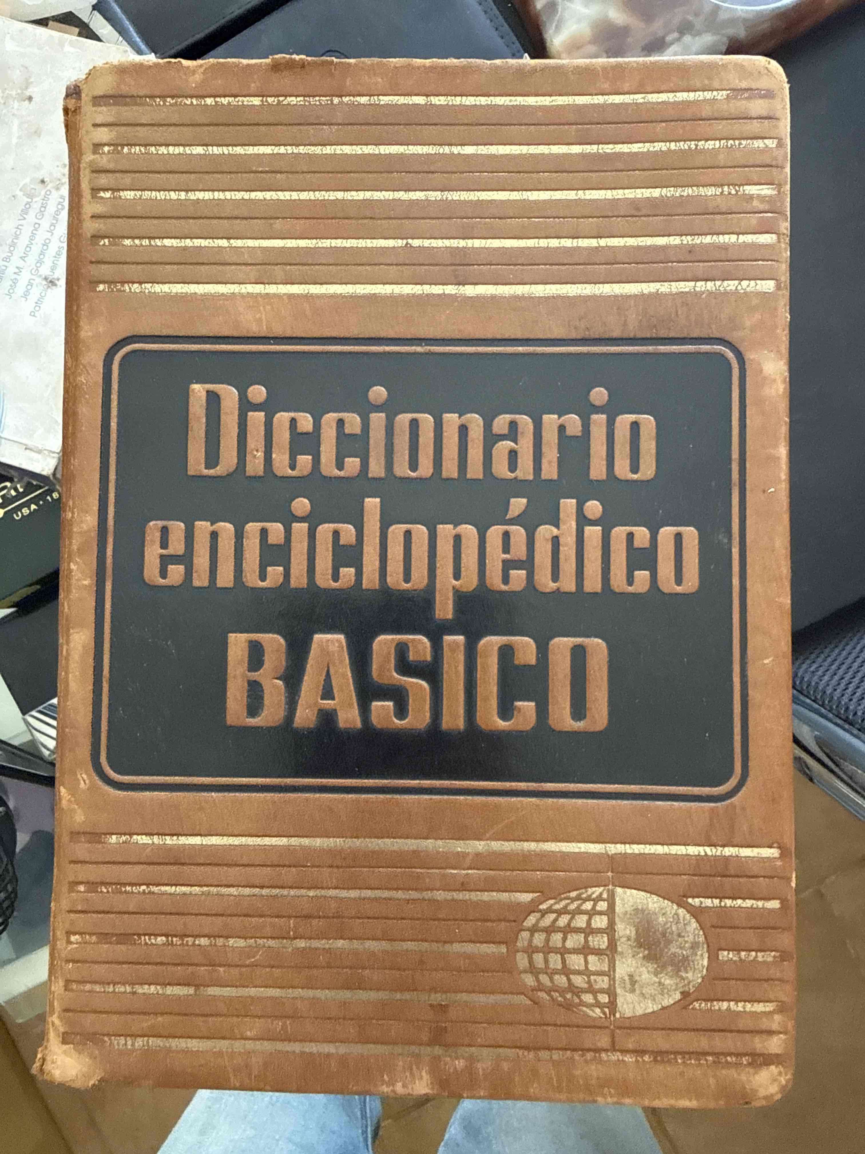 Roget's Super Thesaurus usado - miniatura 3