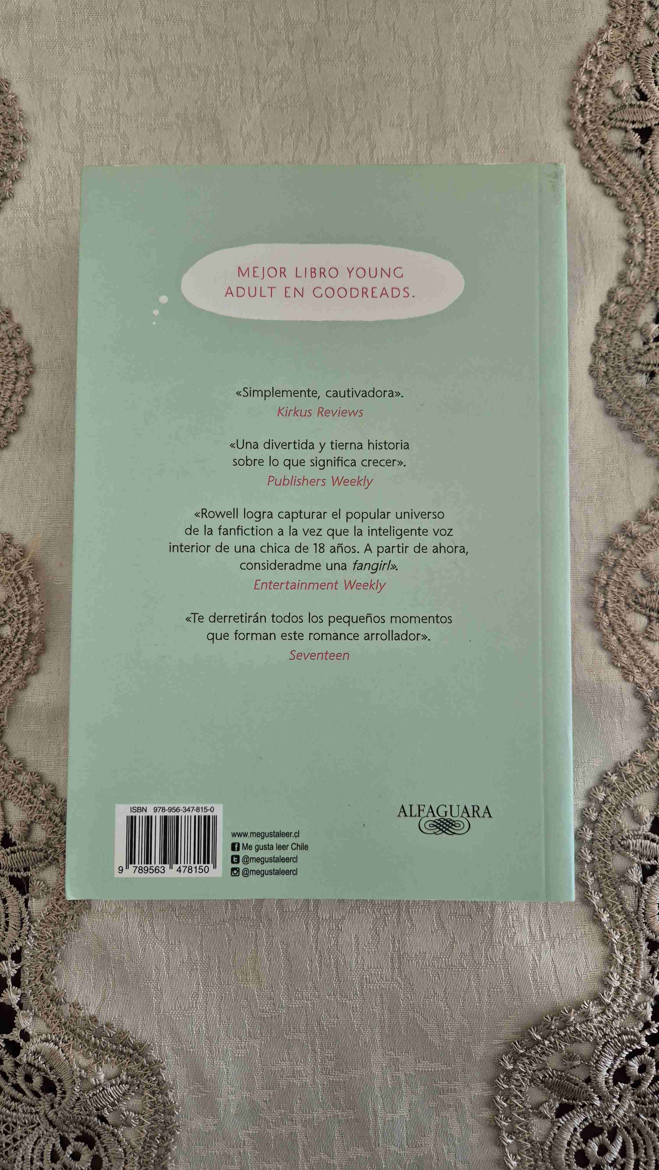 Libro 'Fangirl' de Rainbow Rowell - miniatura 2