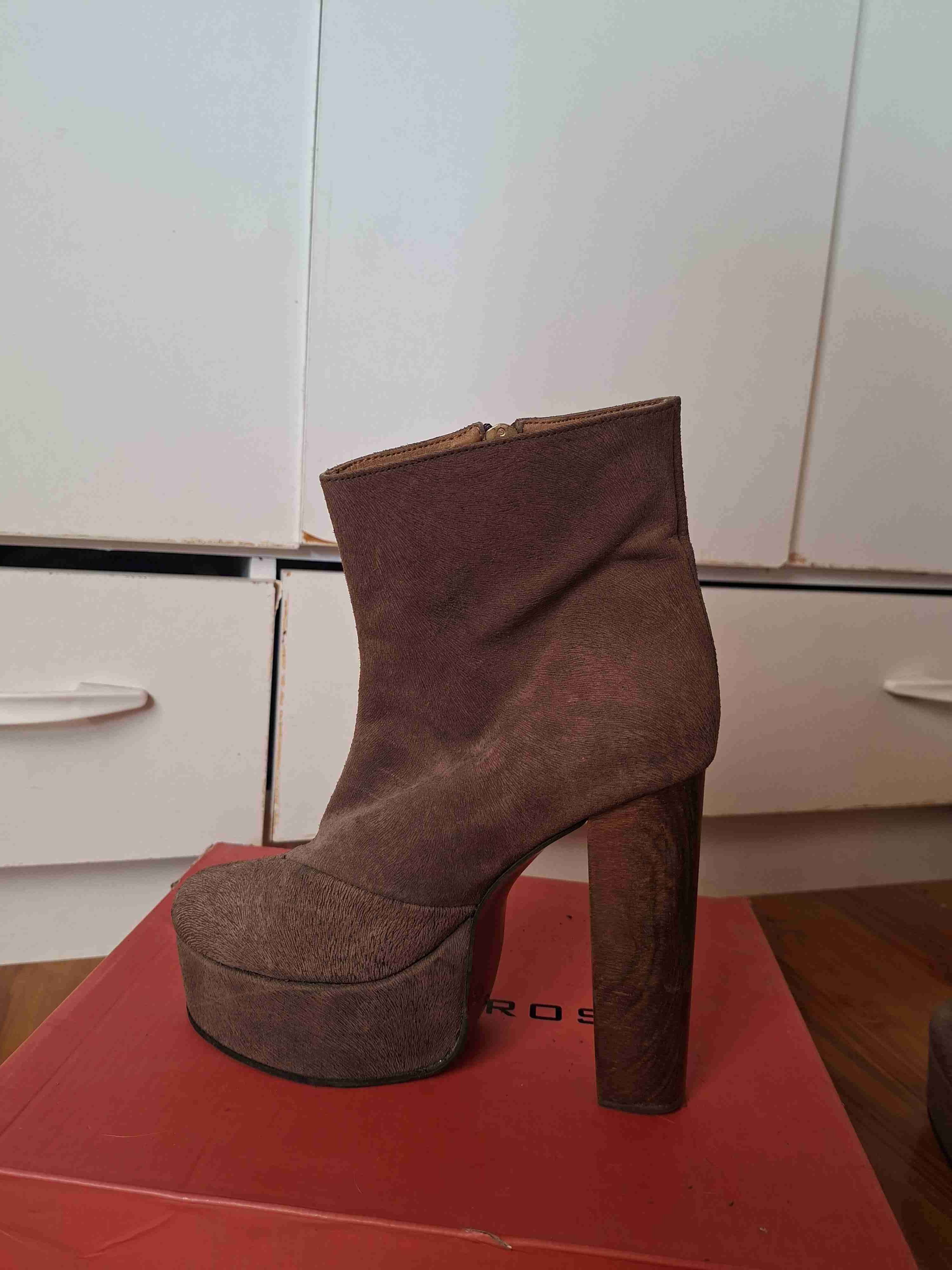 Botines de tacón alto grueso marrones - miniatura 4