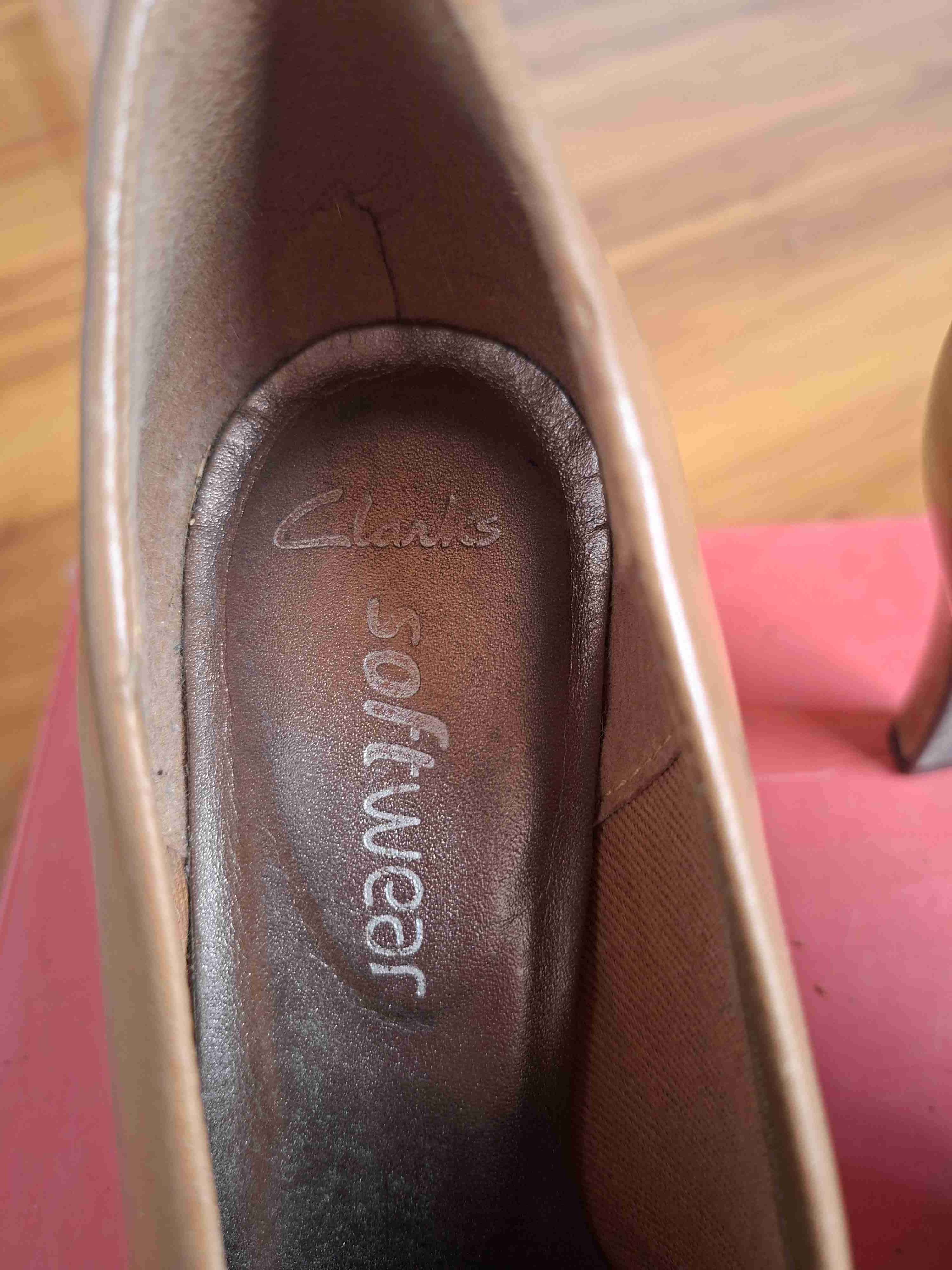 Zapatos de tacón marrón 'Clarks' - miniatura 3