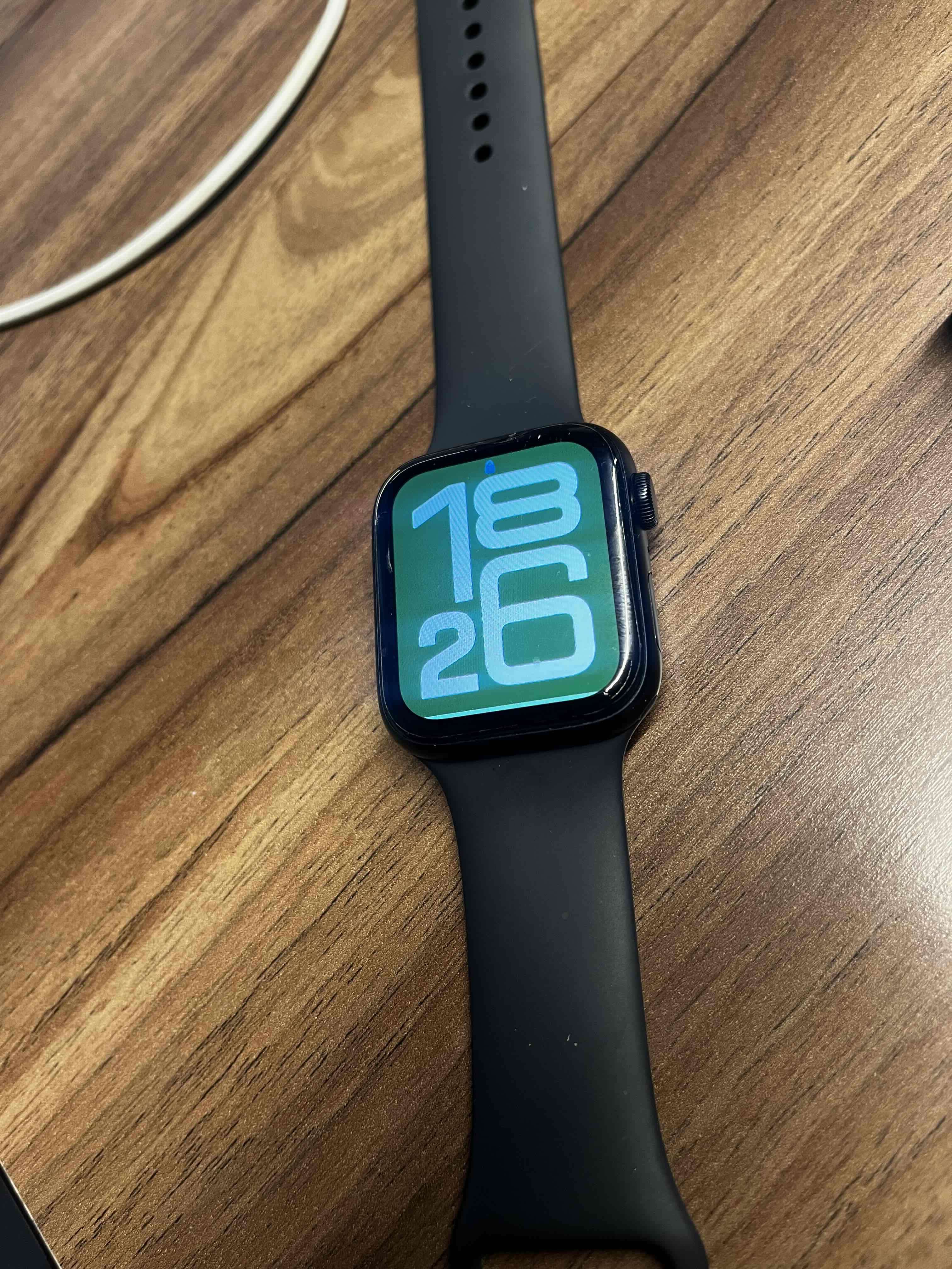 Apple Watch SE 3 44mm - miniatura 1