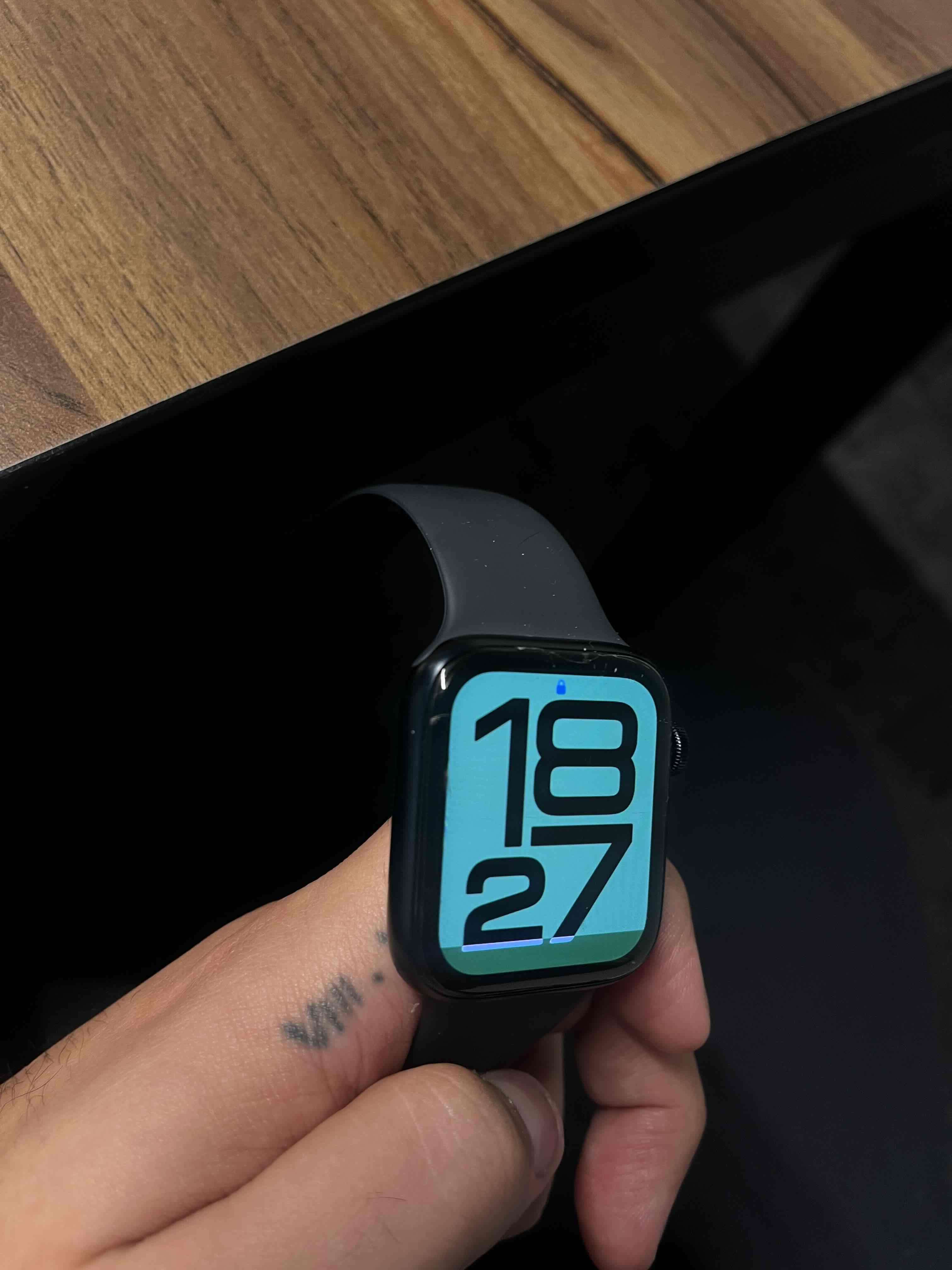 Apple Watch SE 3 44mm - miniatura 2