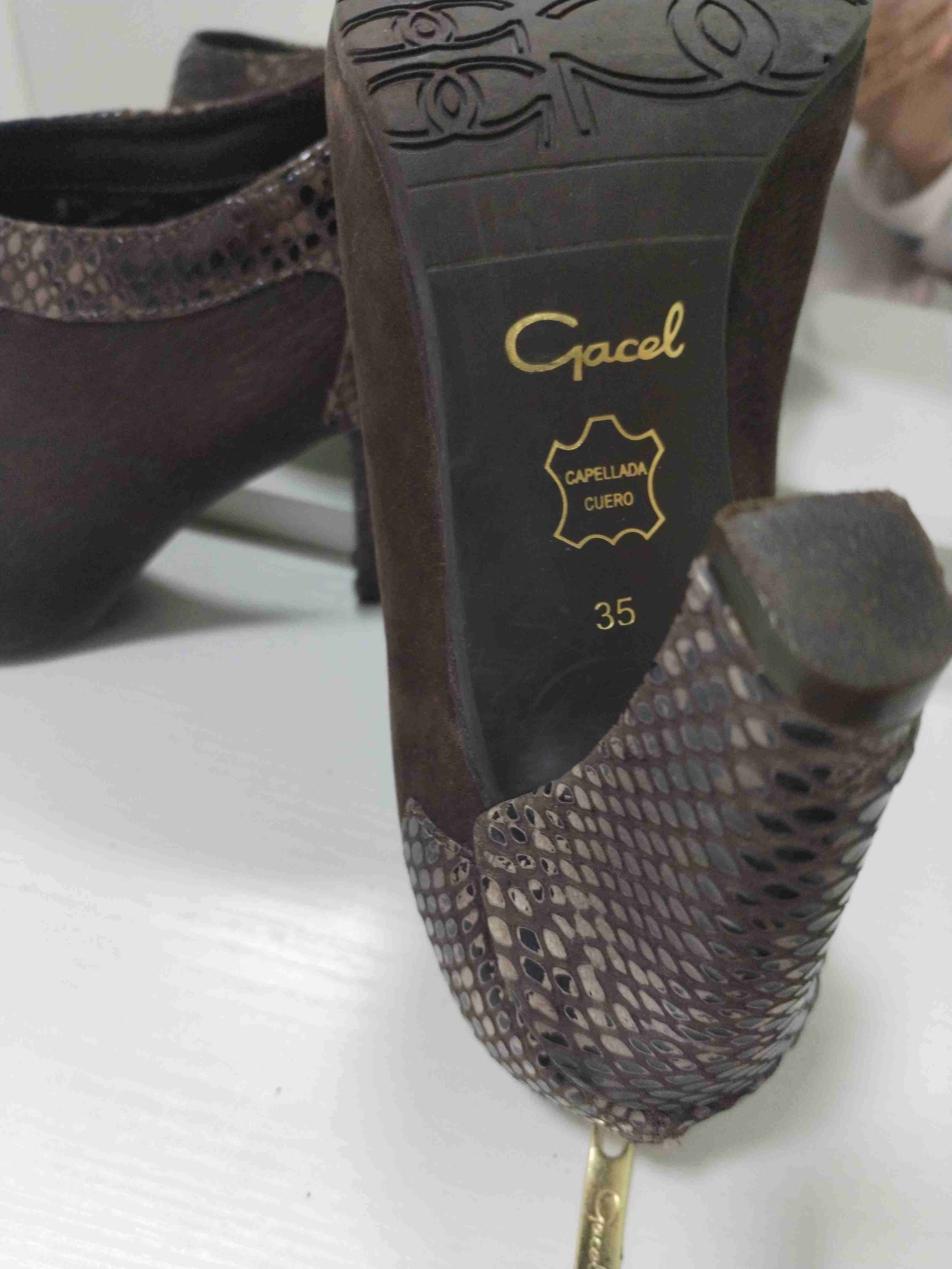 Botines de tacón marrón y estampado - miniatura 3