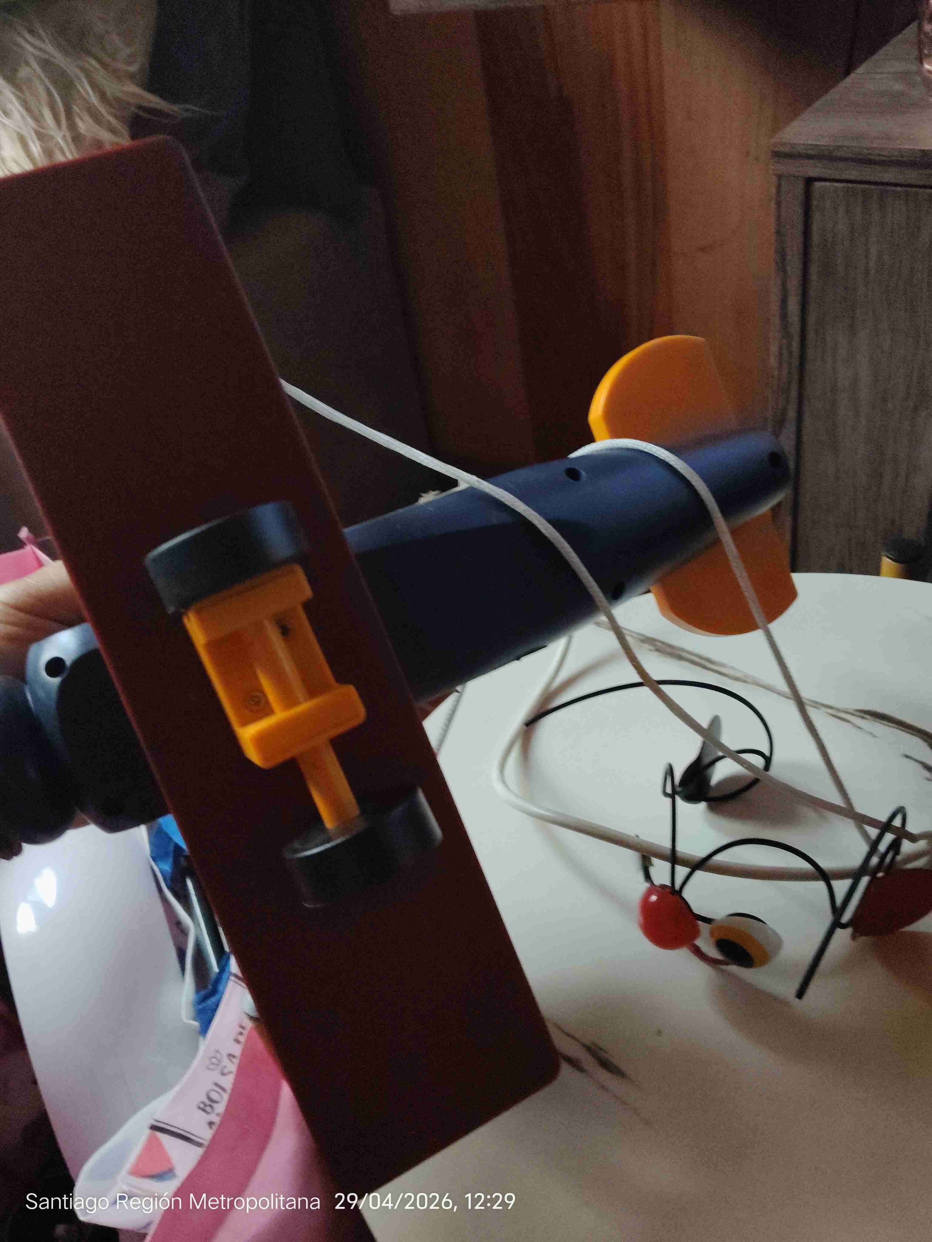 Lámpara infantil avión roja - miniatura 3