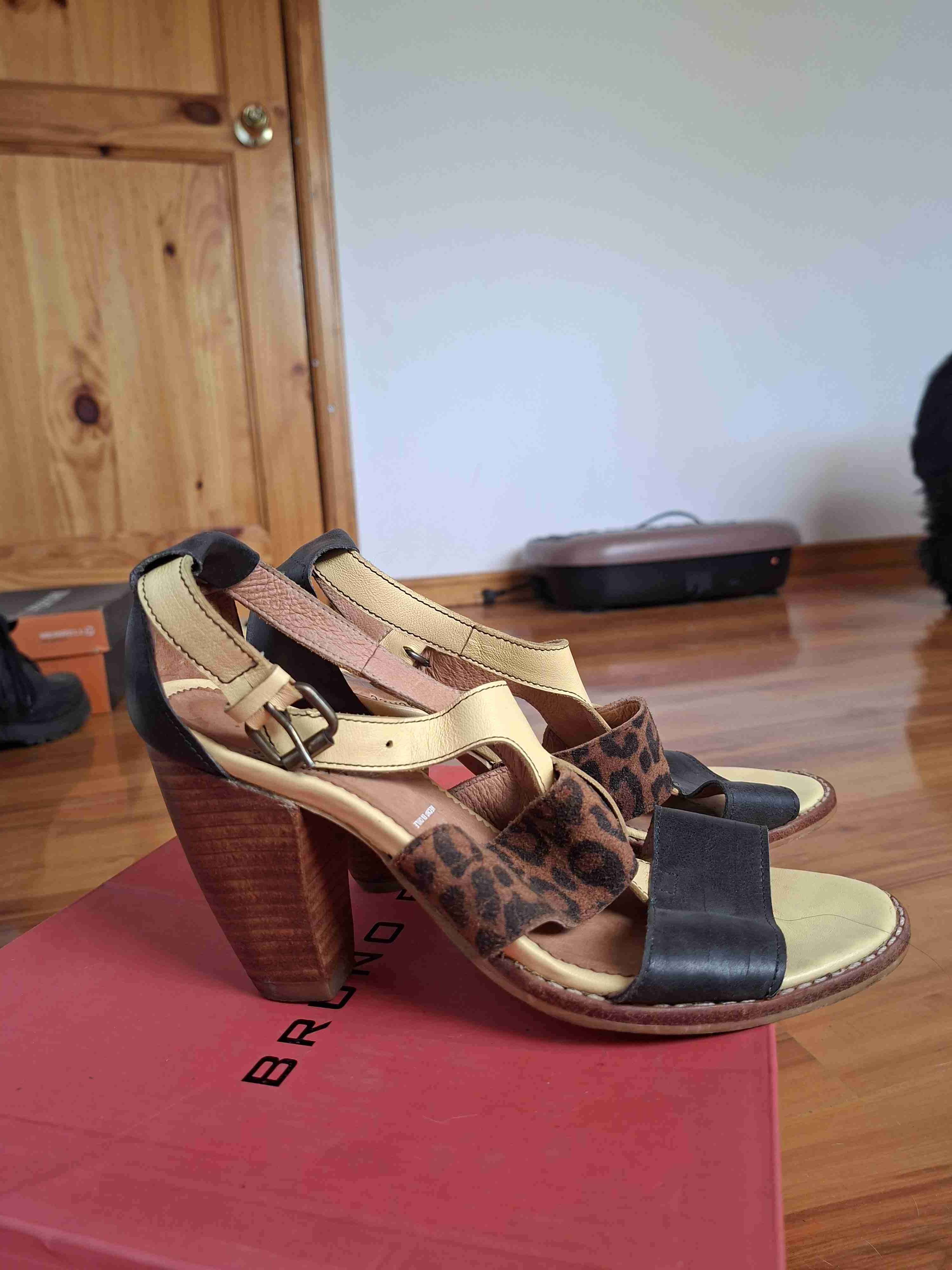 Sandalias de tacón animal print - miniatura 4