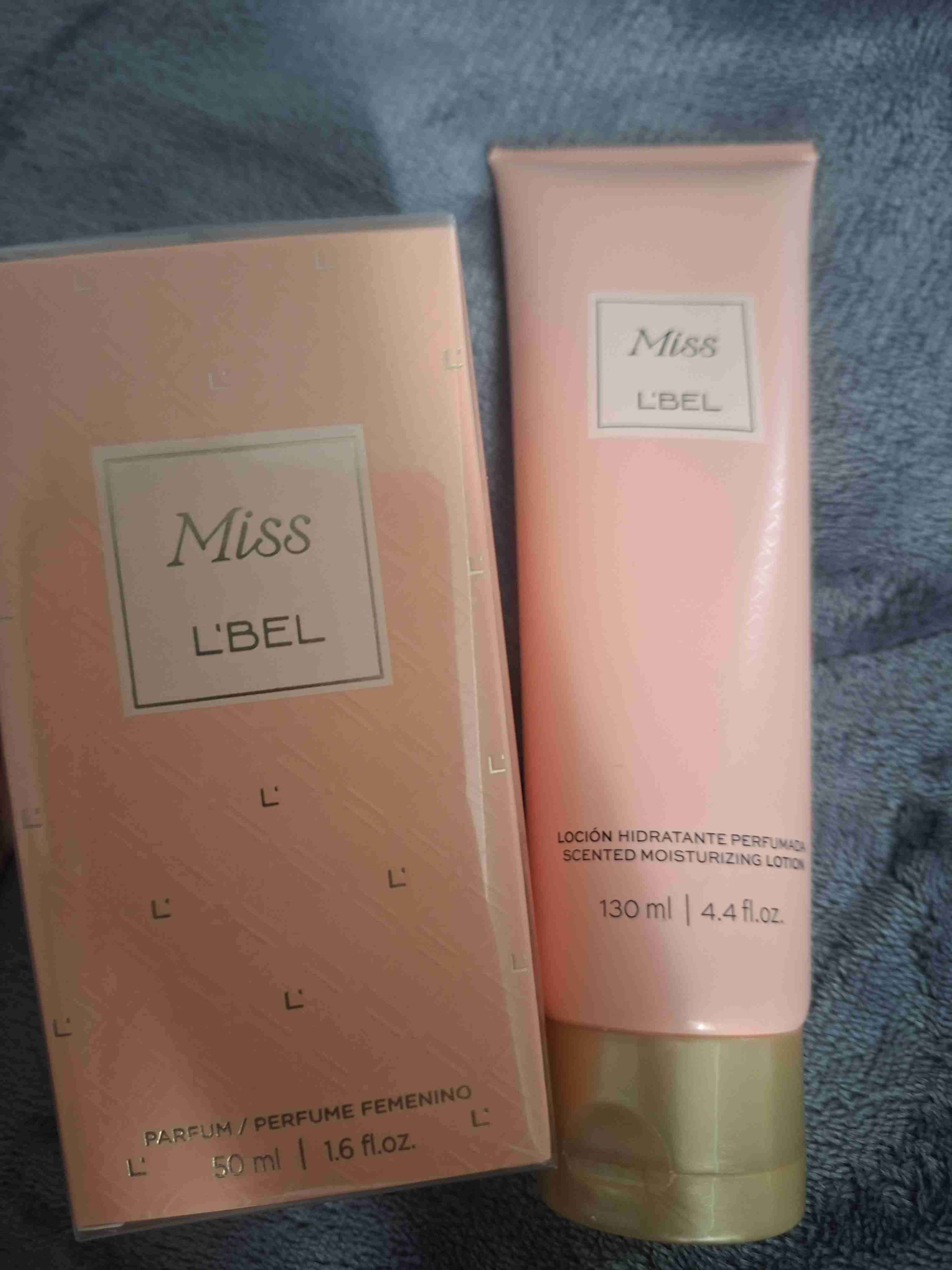 Perfume y loción Miss L'Bel