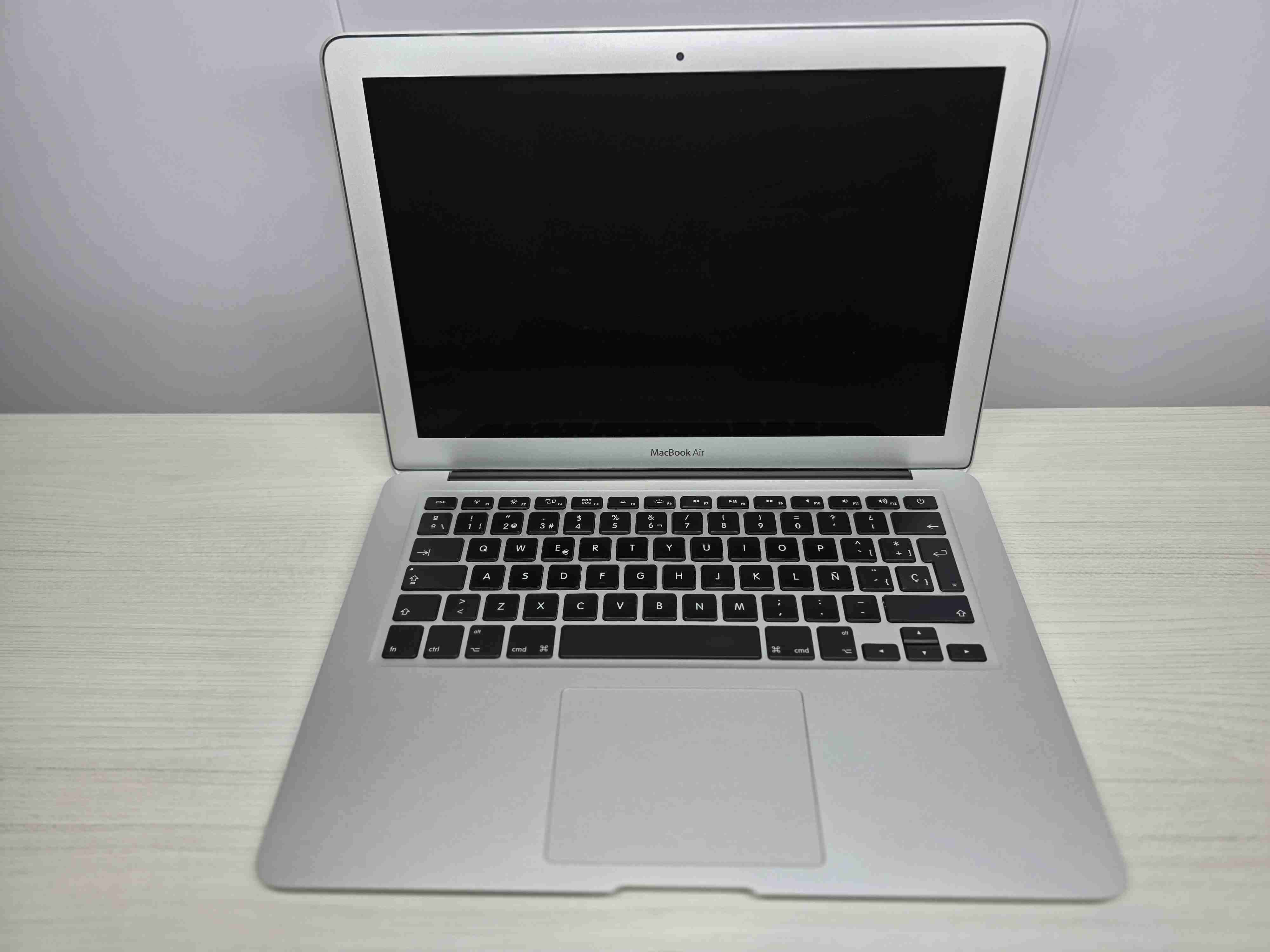 Notebook plateado MacBook Air - miniatura 1