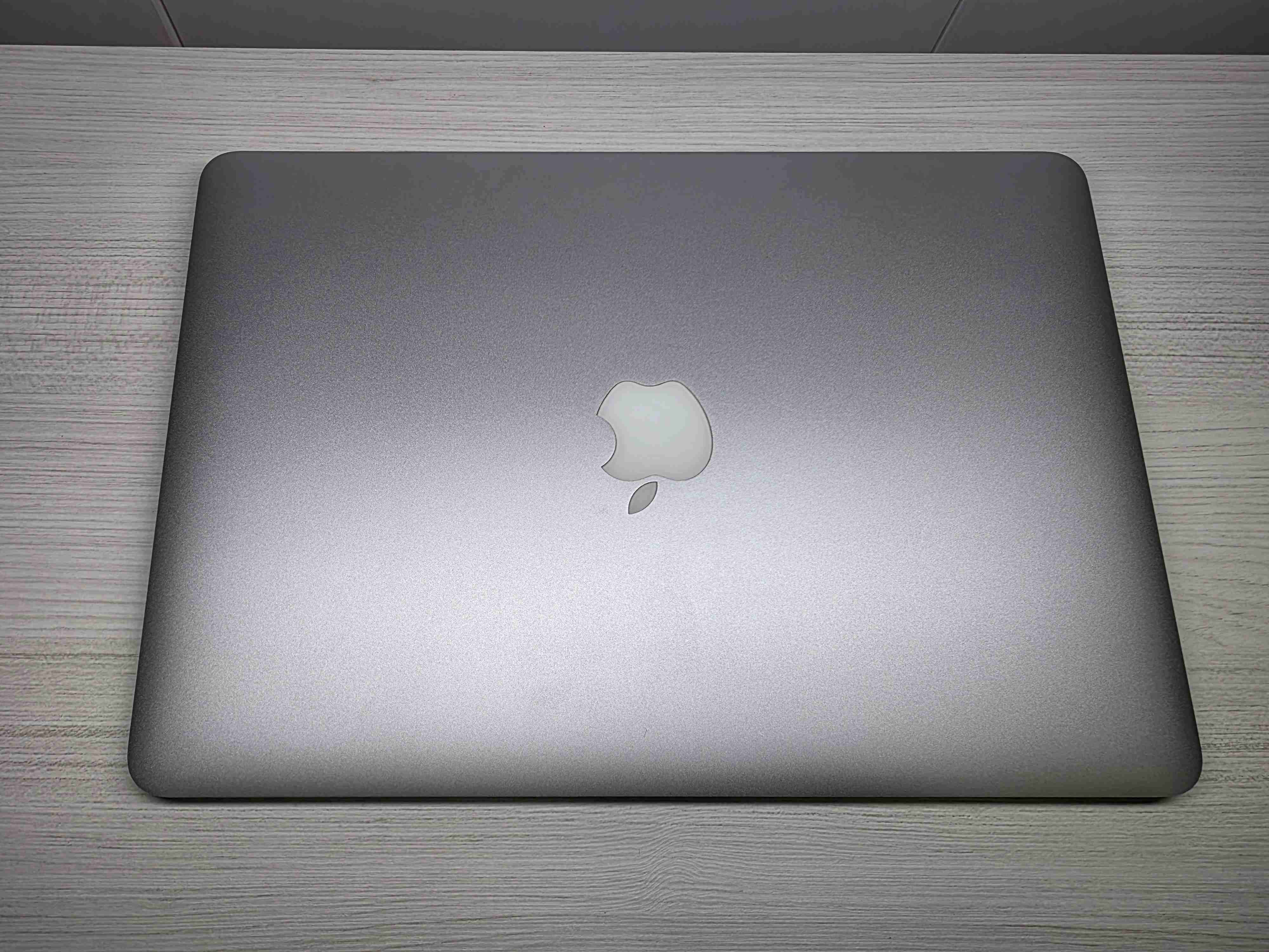 Notebook plateado MacBook Air - miniatura 5
