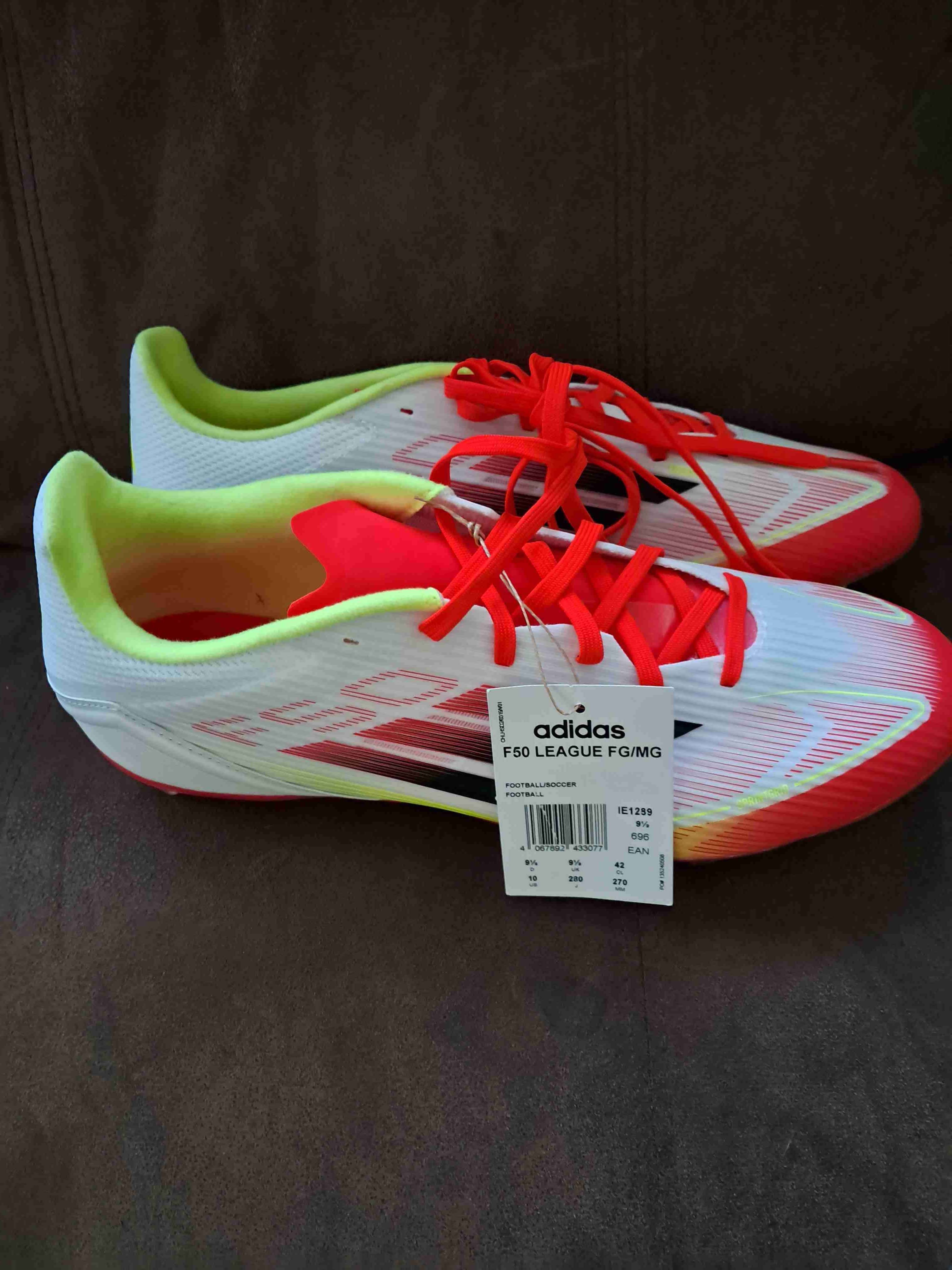 Zapatillas fútbol Adidas F50 nuevas - miniatura 1