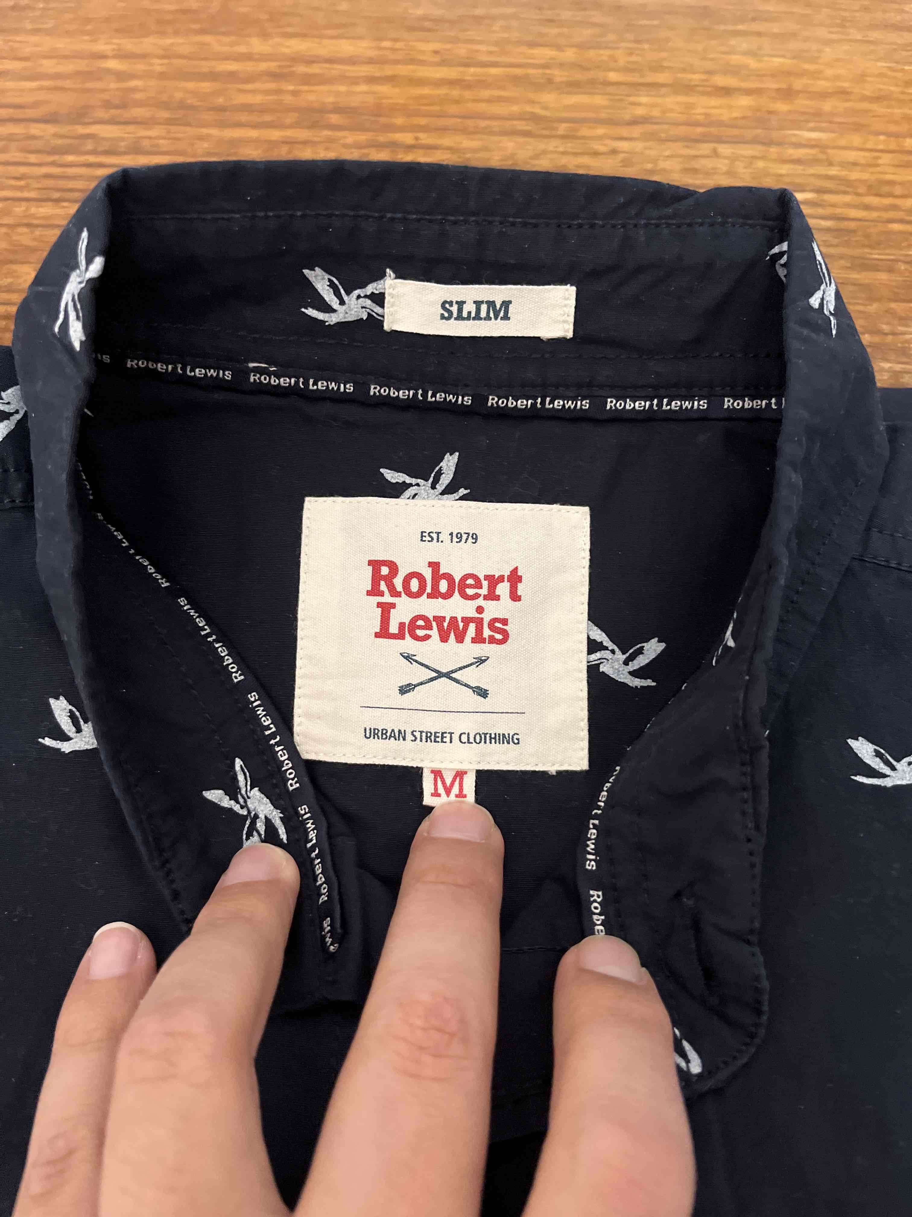 Camisa azul oscuro con estampado de aves - miniatura 5