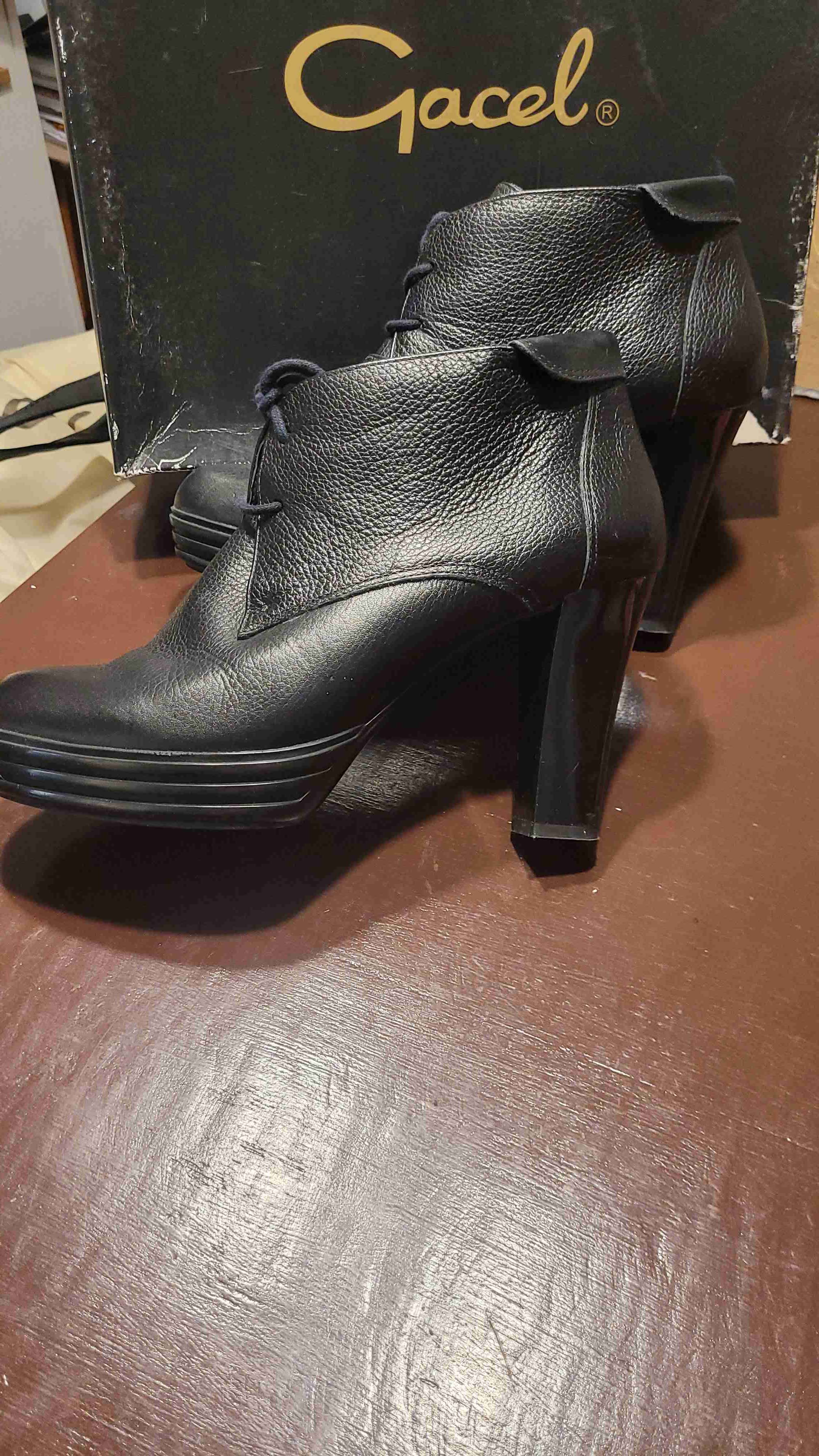 Botines de cuero negros - miniatura 2